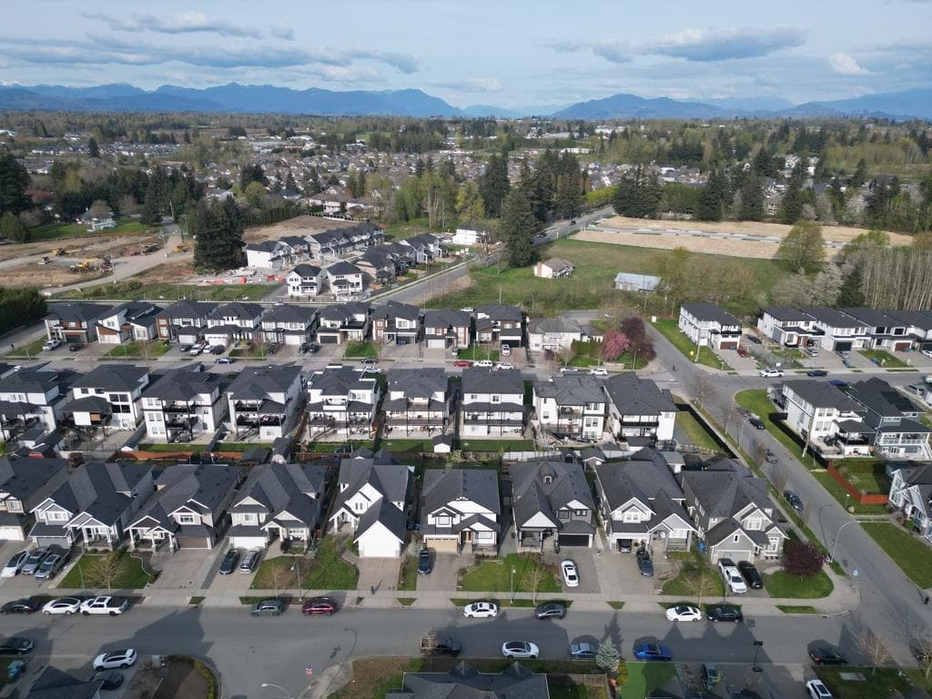 2617 Railcar Crescent, Abbotsford, V4X 0B8 — photo 4