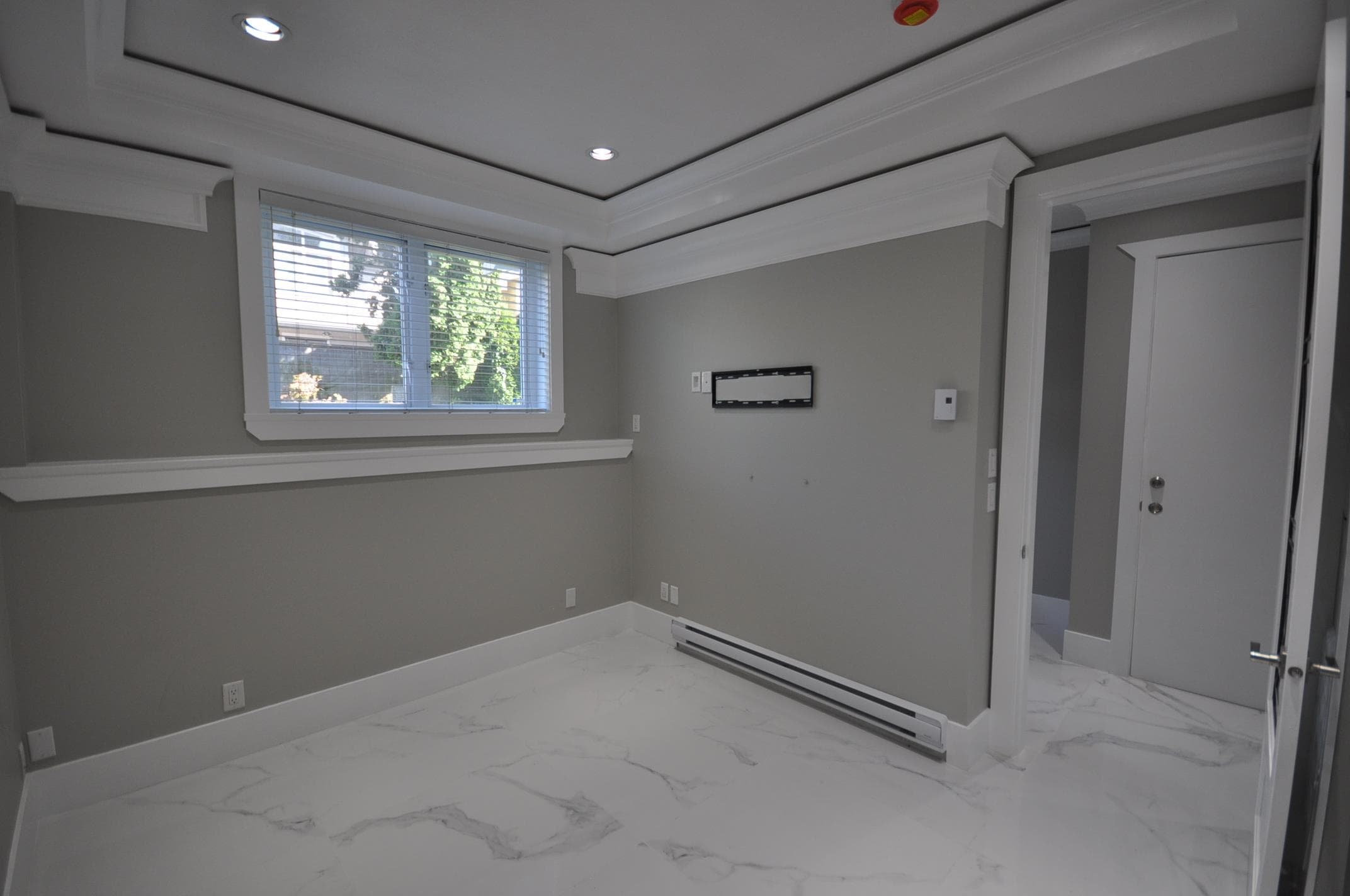 7505 Kingsway, Burnaby, V3N 3C1 — photo 5
