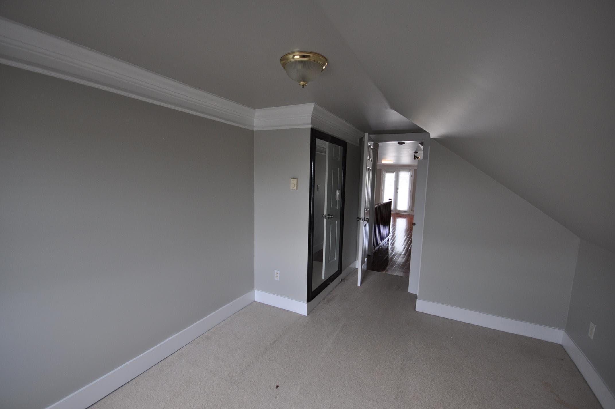 7505 Kingsway, Burnaby, V3N 3C1 — photo 5