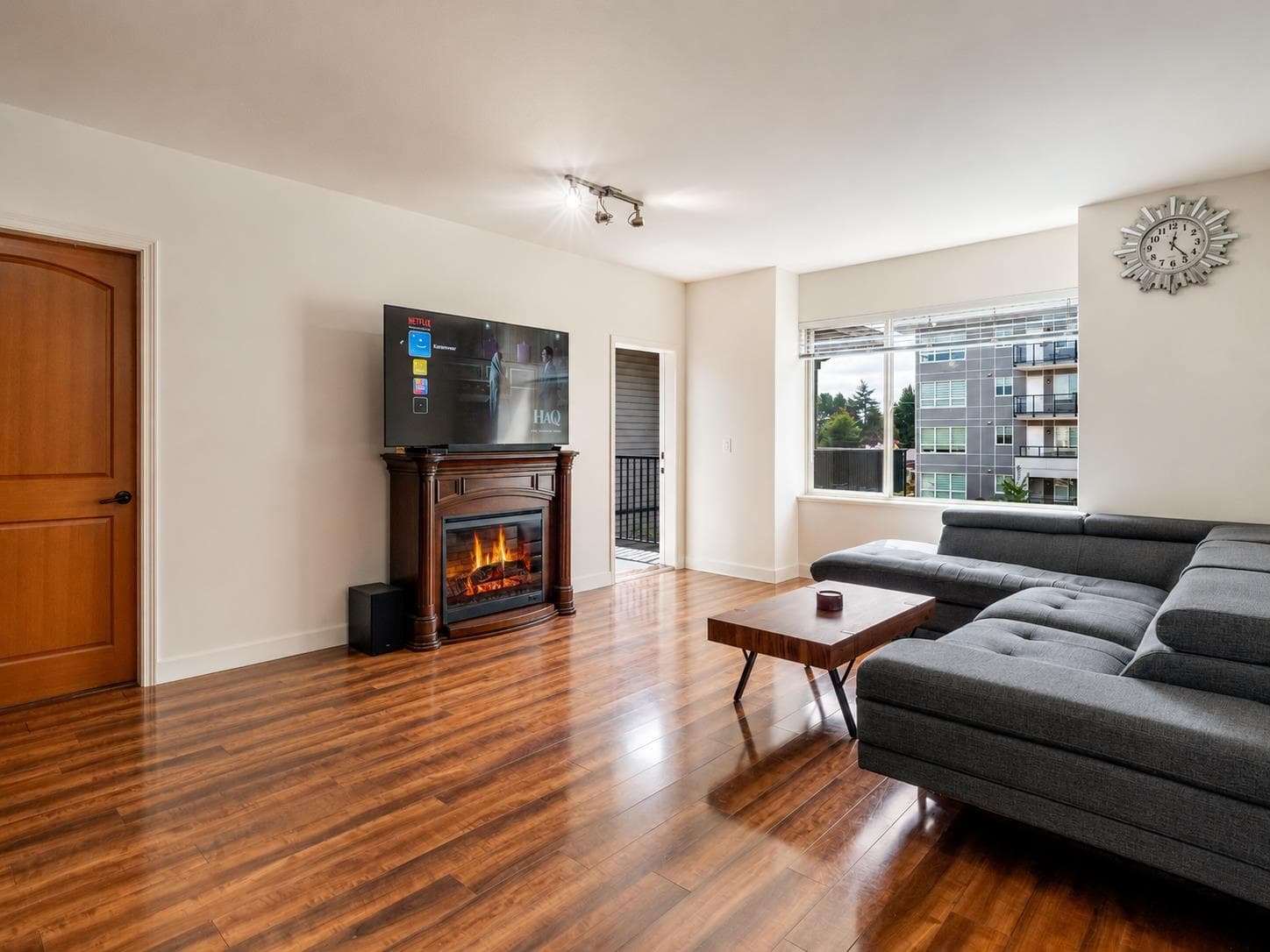 315 - 11935 Burnett Street, Maple Ridge, V2X 9A9 — photo 2