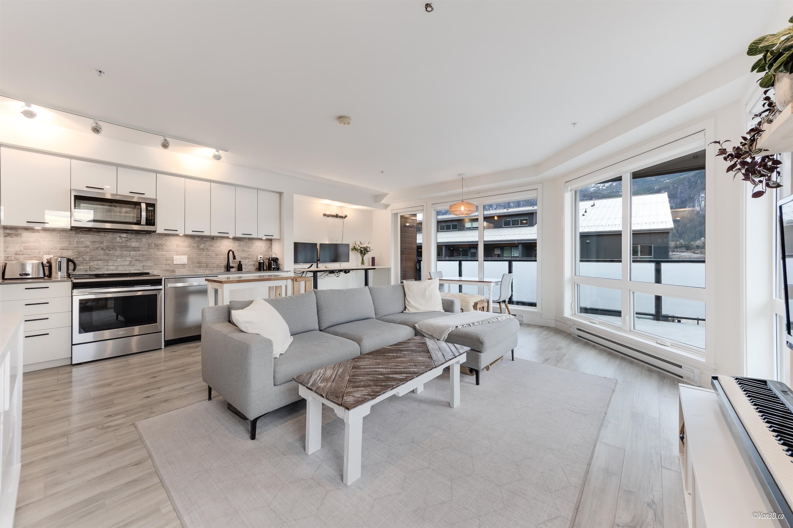 602 - 38013 Third Avenue, Squamish, V8B 0Z8 — photo 5