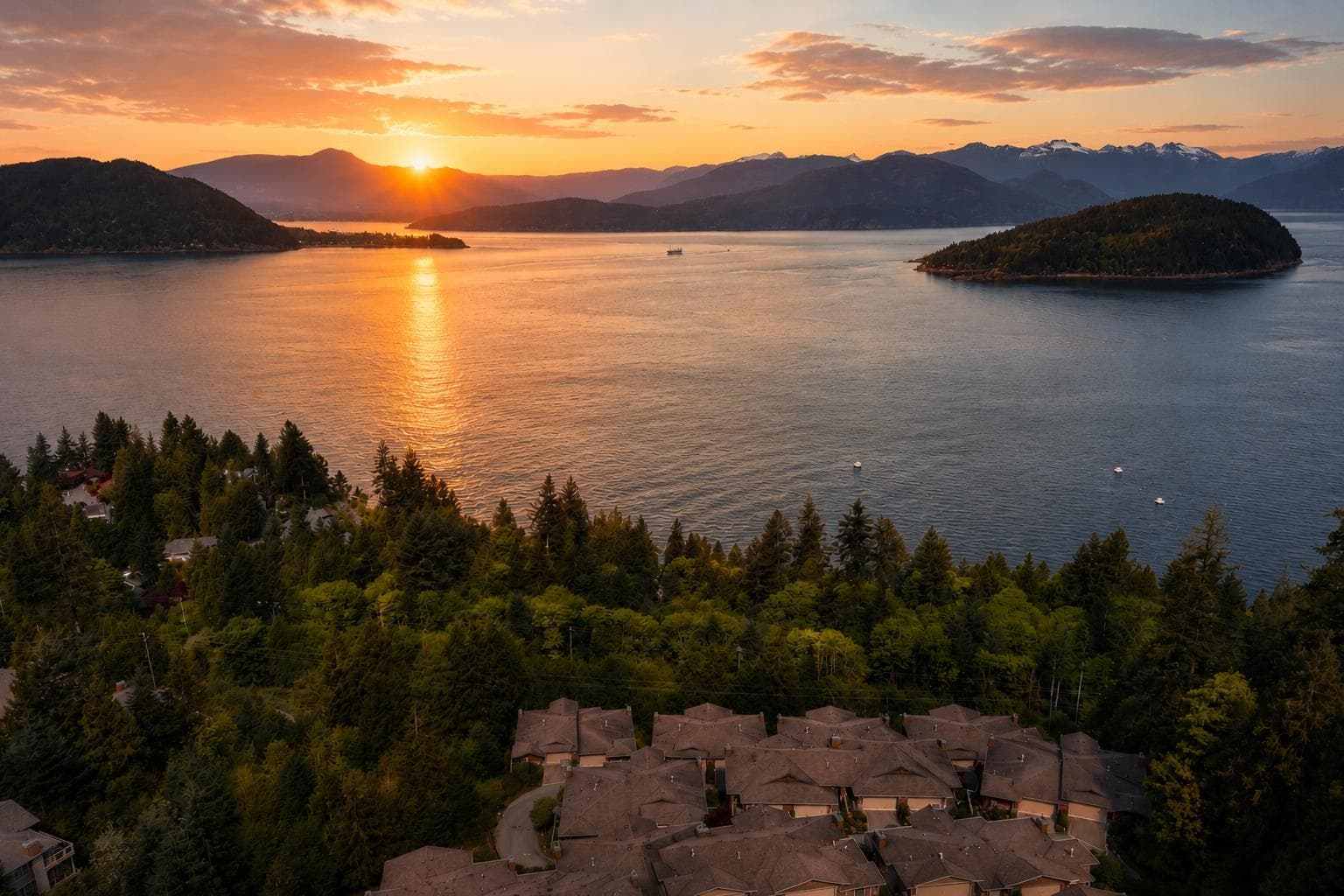 8725 Seascape Drive, West Vancouver