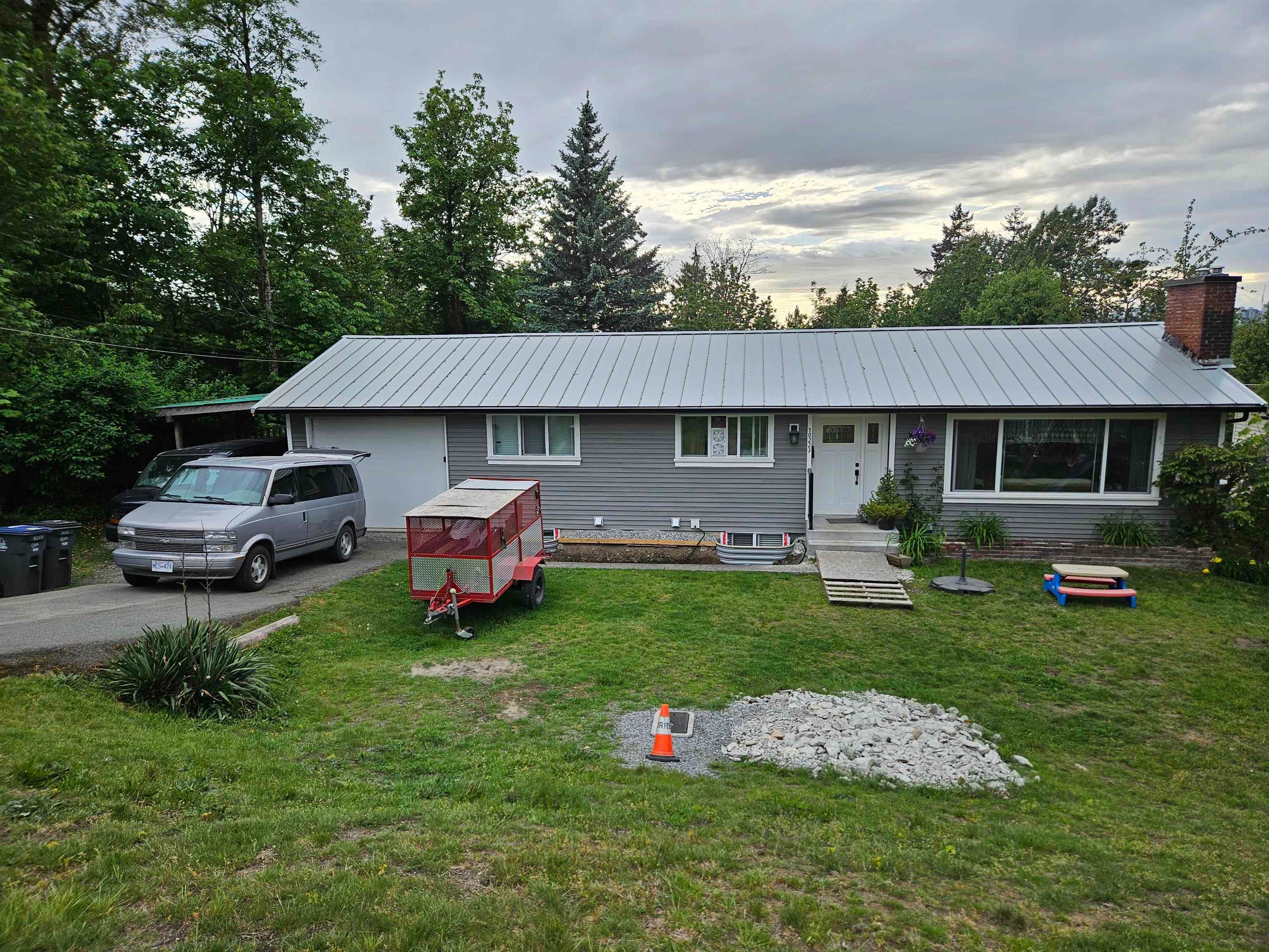 10223 124 Street, Surrey, V3V 4T4 — photo 1