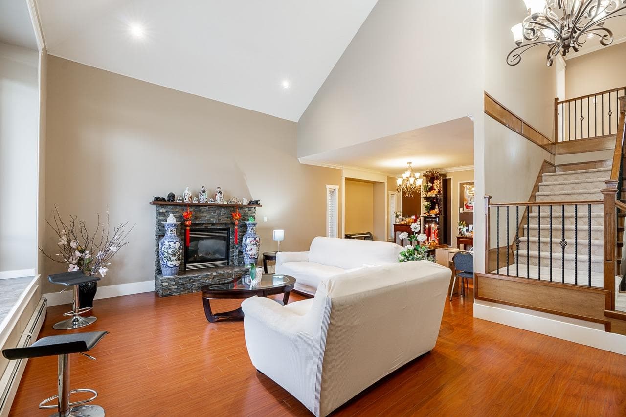 27760 Pullman Avenue, Abbotsford, V4X 0A2 — photo 2