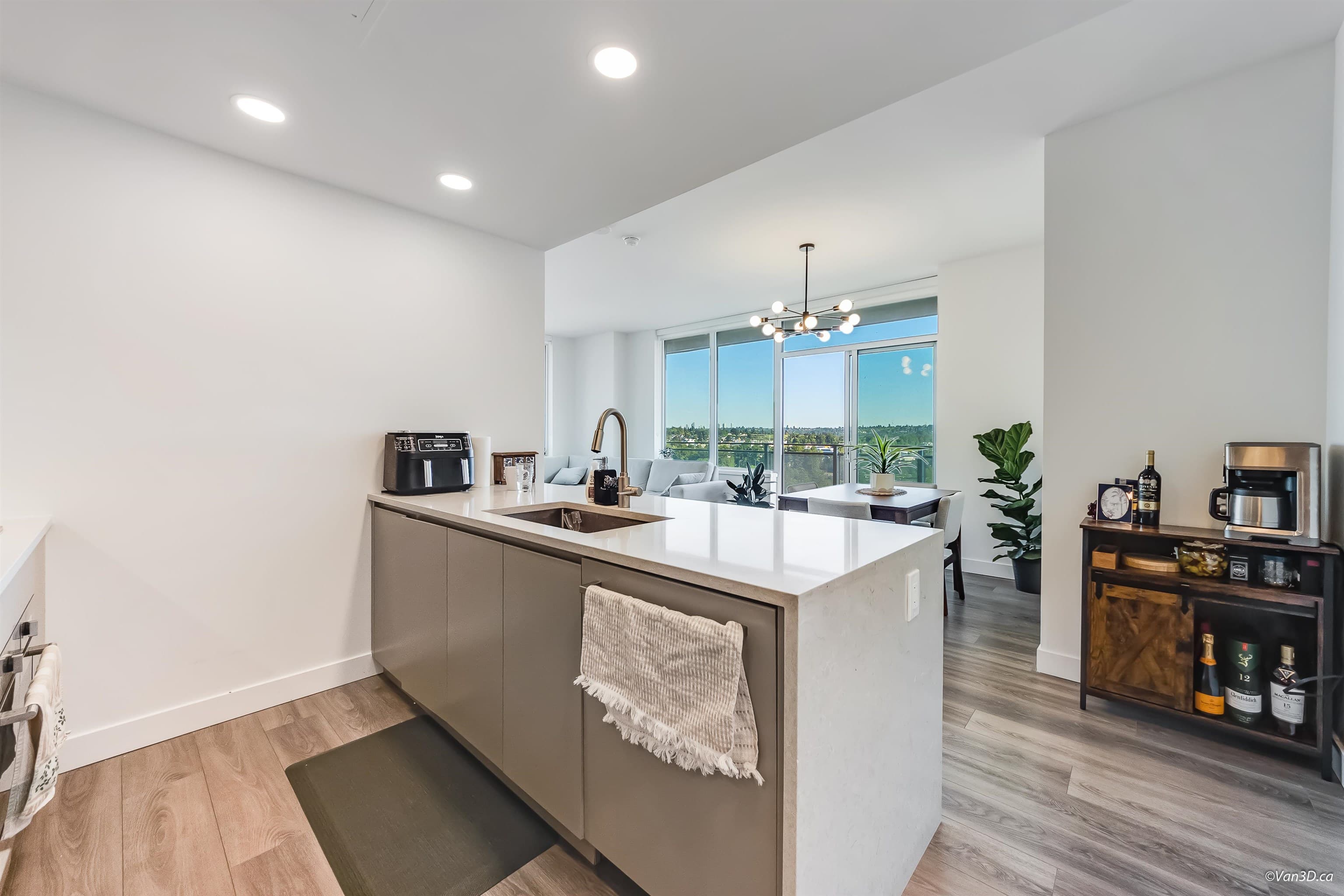 1304 - 4433 Alaska Street, Burnaby, V5C 5T3 — photo 5