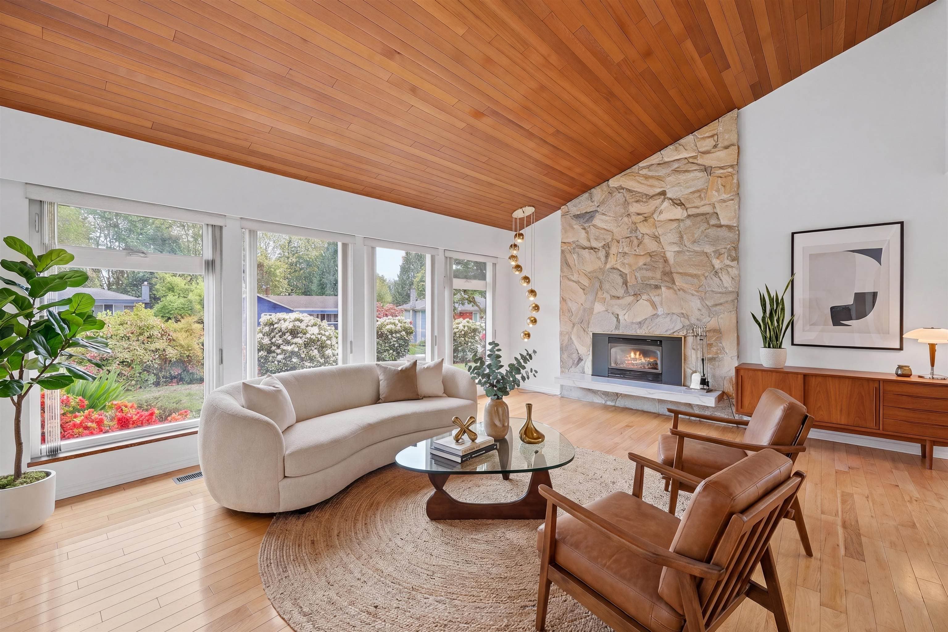 7605 Lawrence Drive, Burnaby, V5A 3M6 — photo 5