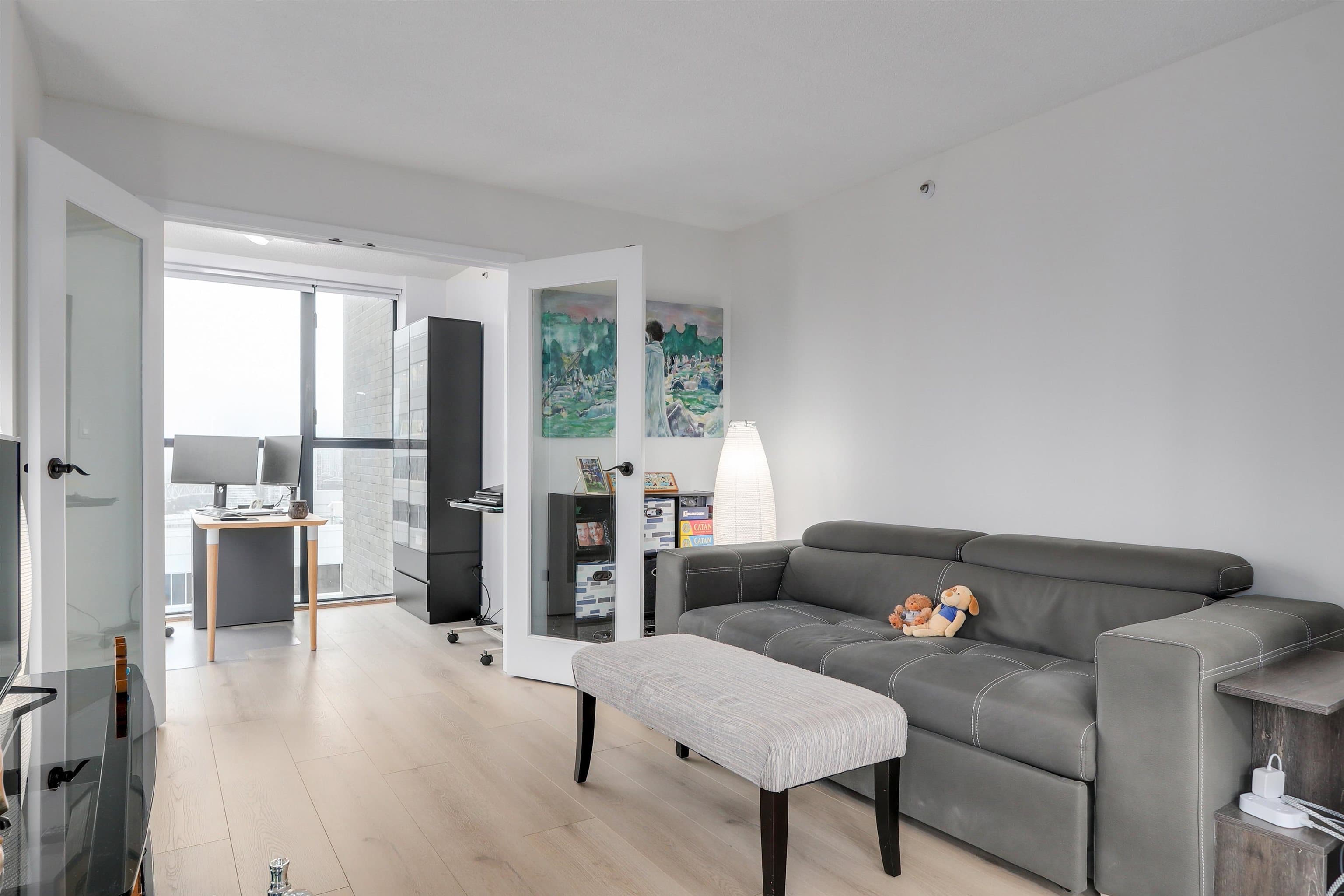 810 - 1268 W Broadway, Vancouver, V6H 1G6 — photo 3