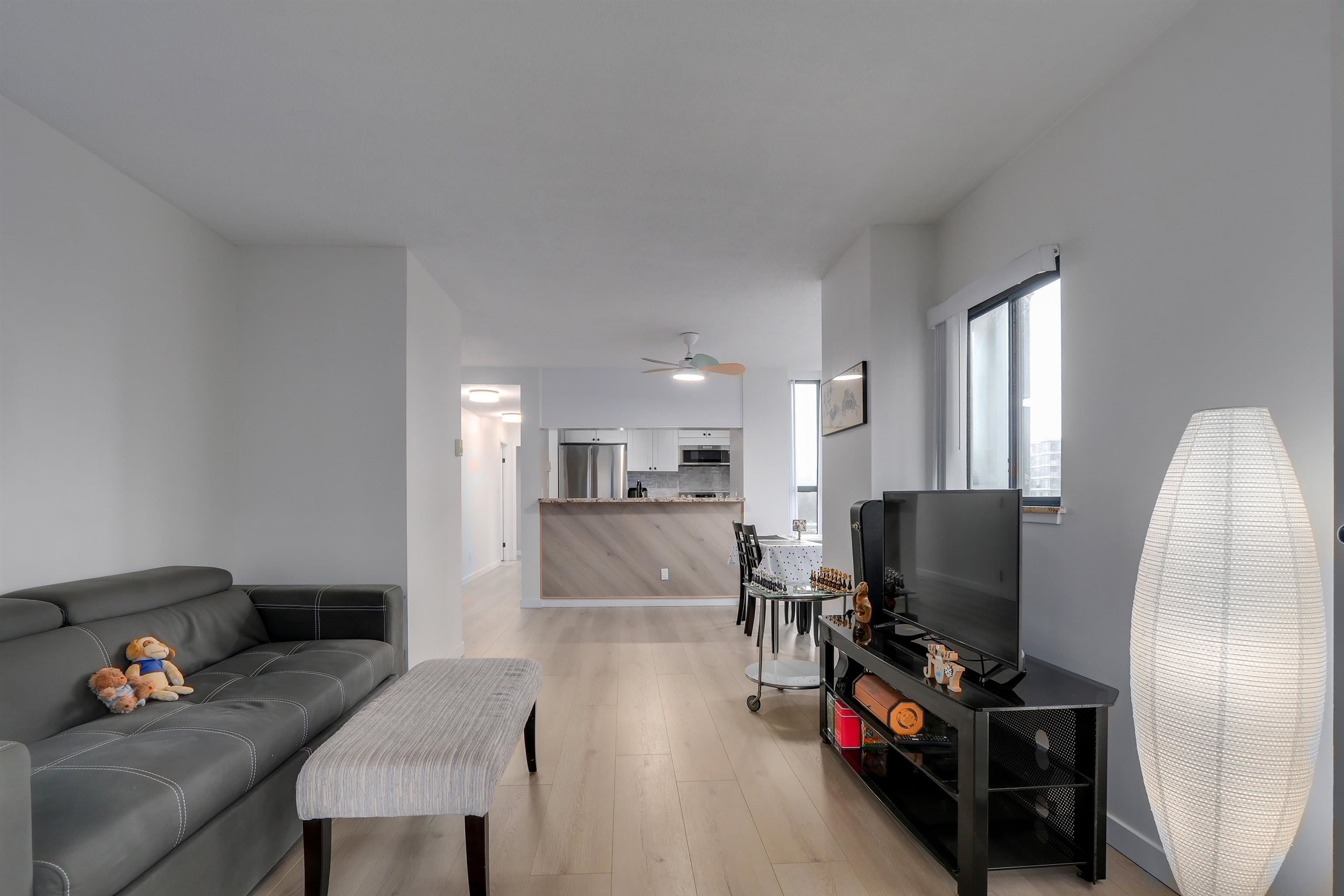 810 - 1268 W Broadway, Vancouver, V6H 1G6 — photo 5