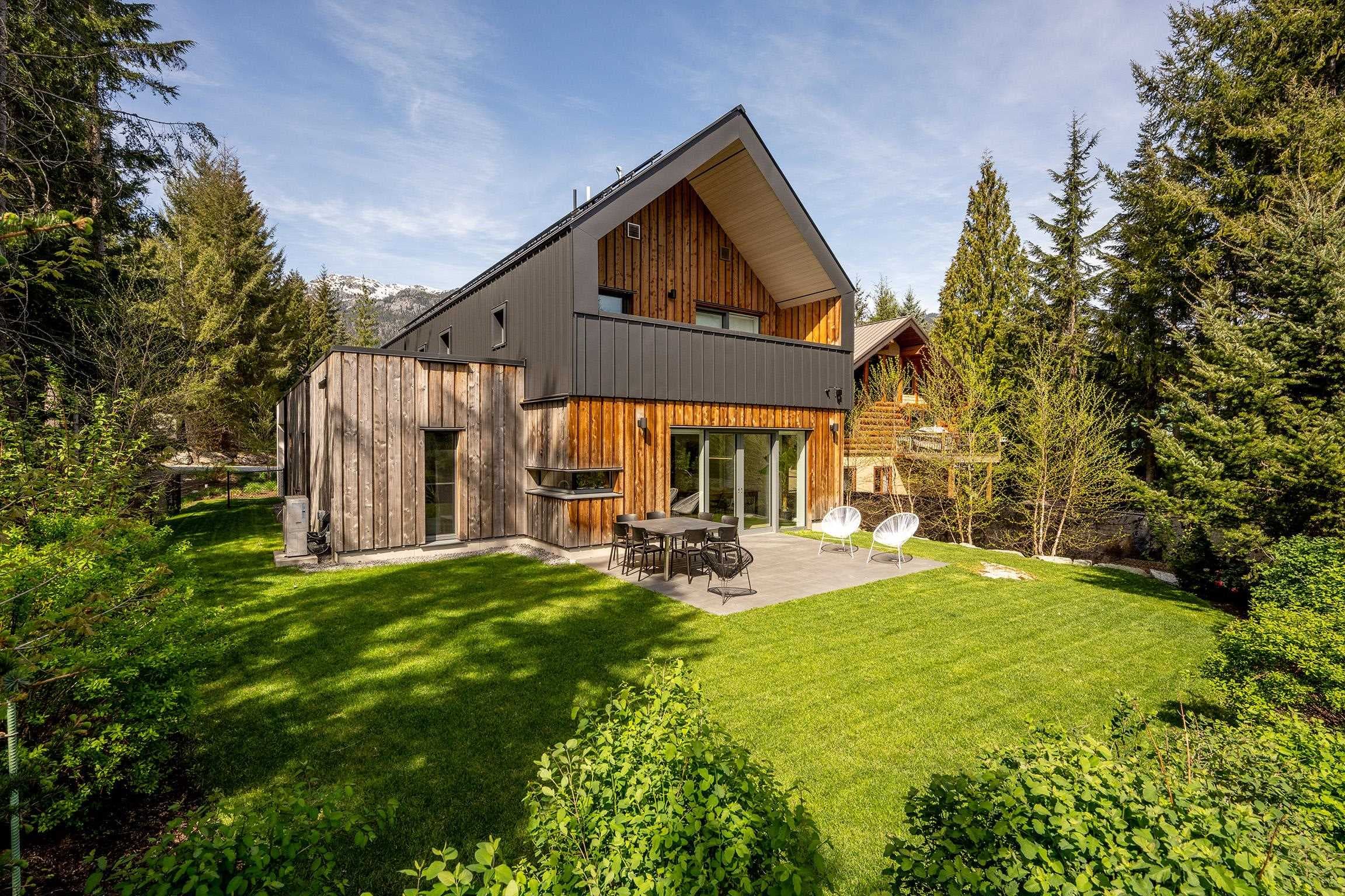 6187 Eagle Drive, Whistler
