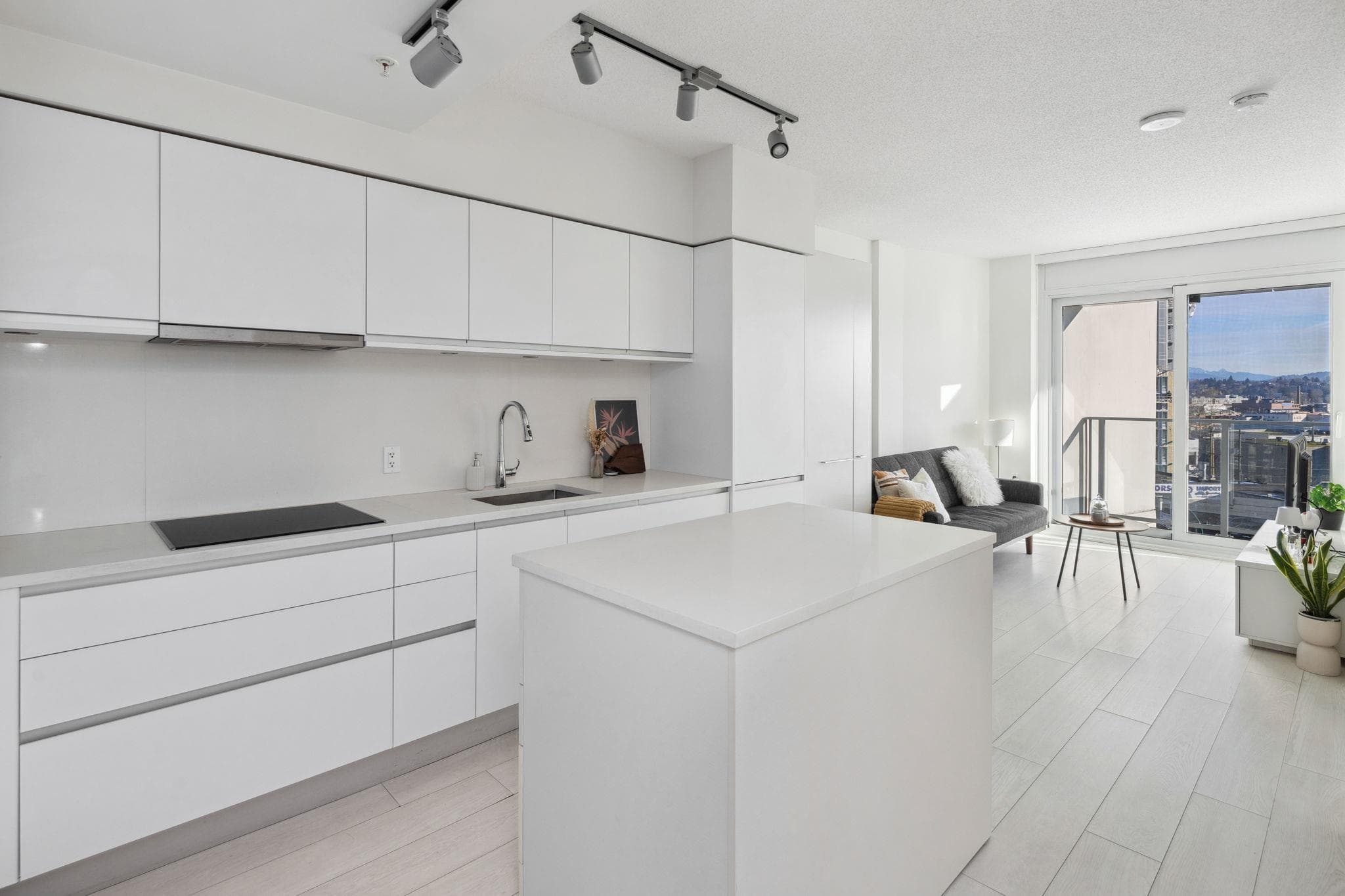 611 - 180 E 2nd Avenue, Vancouver