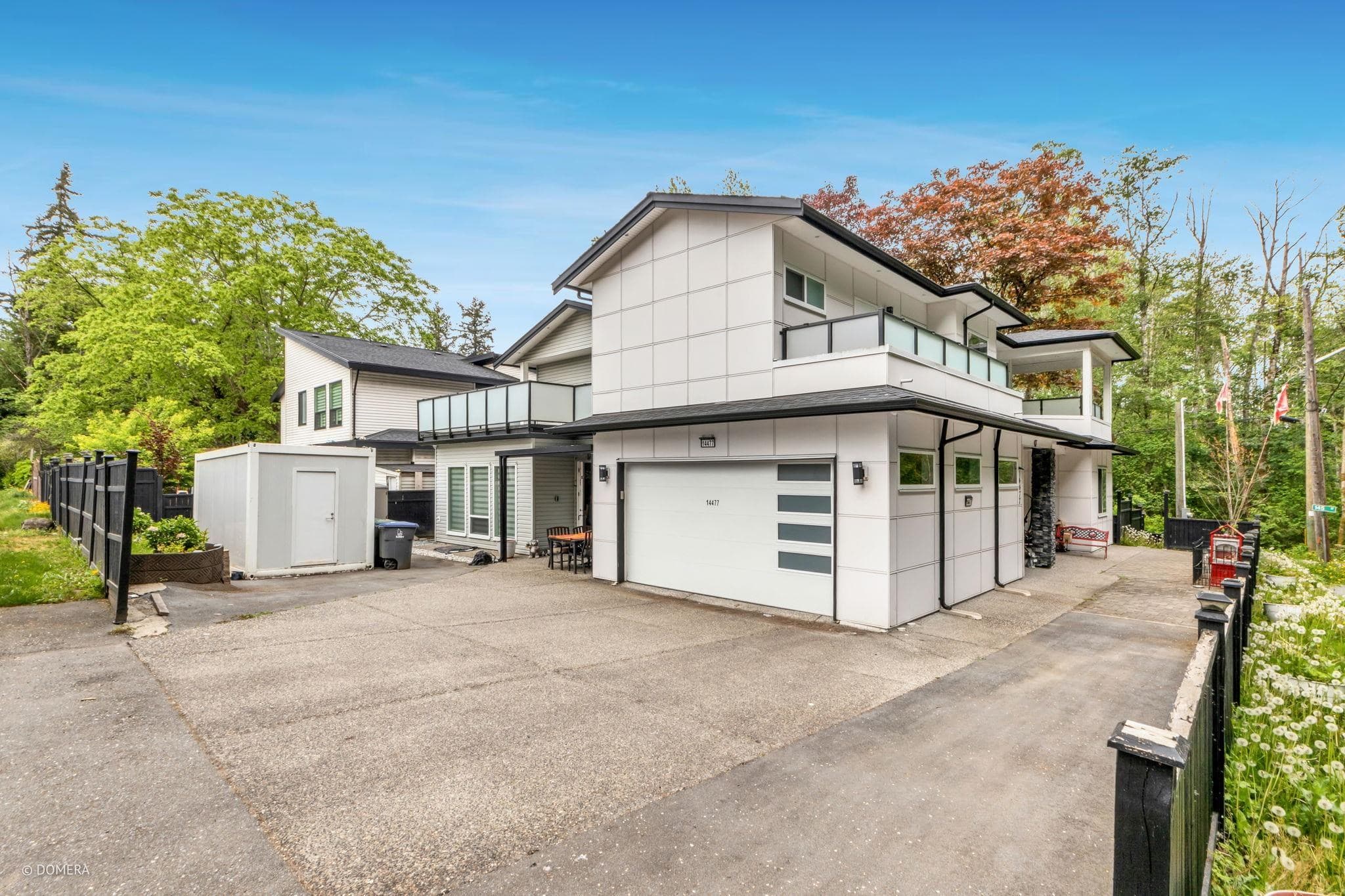 14477 101 Avenue, Surrey, V3R 0B7 — photo 3