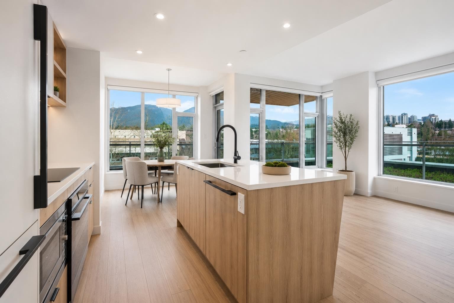 312 - 755 Harbourside Drive, North Vancouver, V7P 0G1 — photo 3