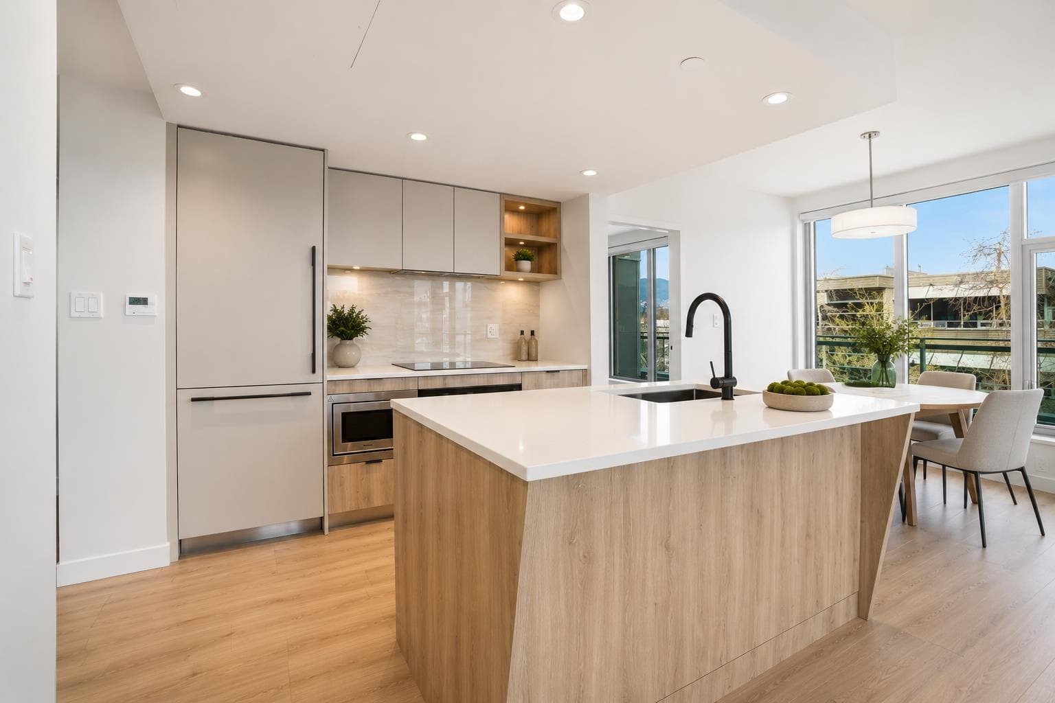 312 - 755 Harbourside Drive, North Vancouver, V7P 0G1 — photo 4