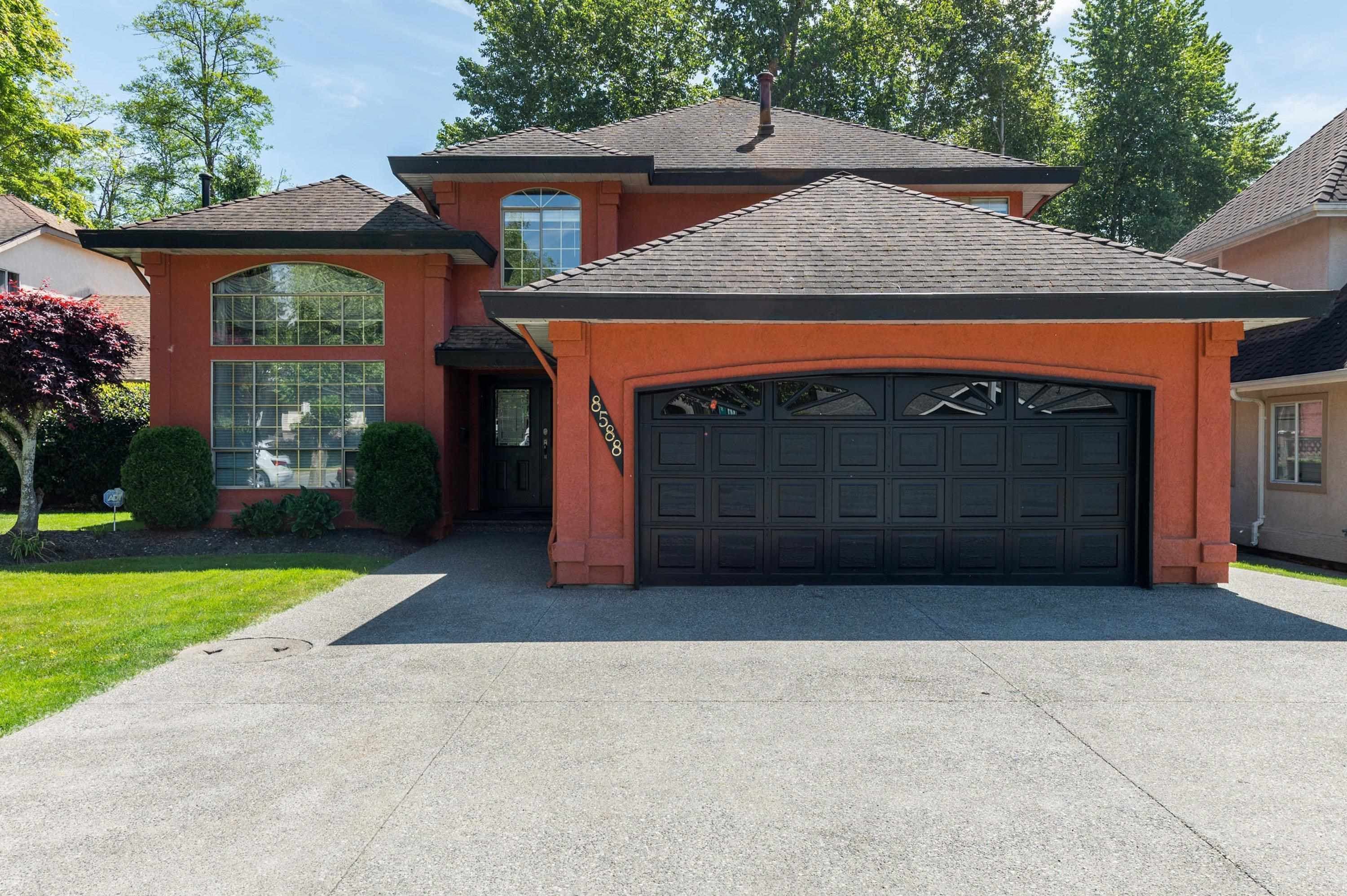 8588 141 Street, Surrey