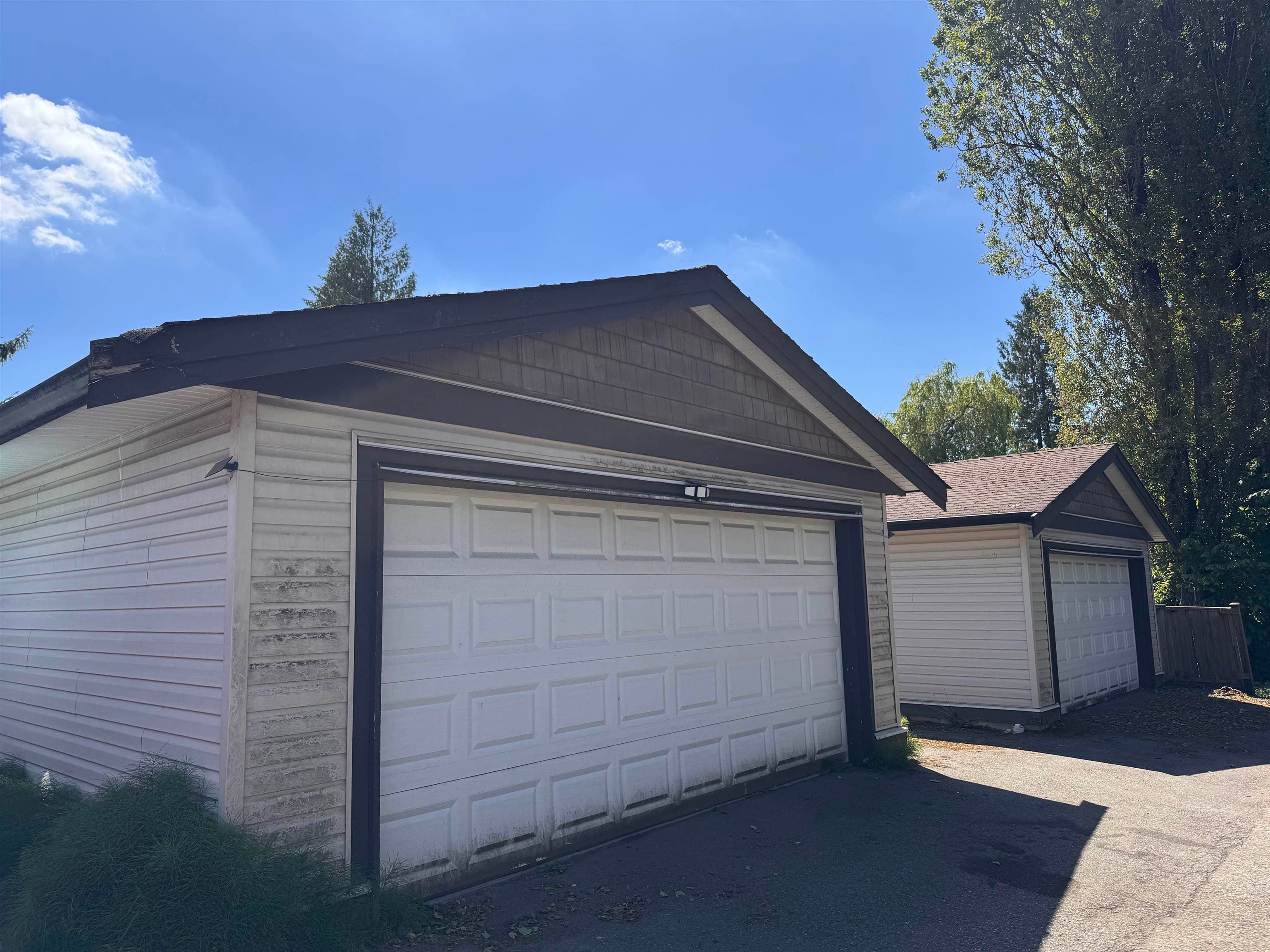 589 Foster Avenue, Coquitlam, V3J 2L6 — photo 3