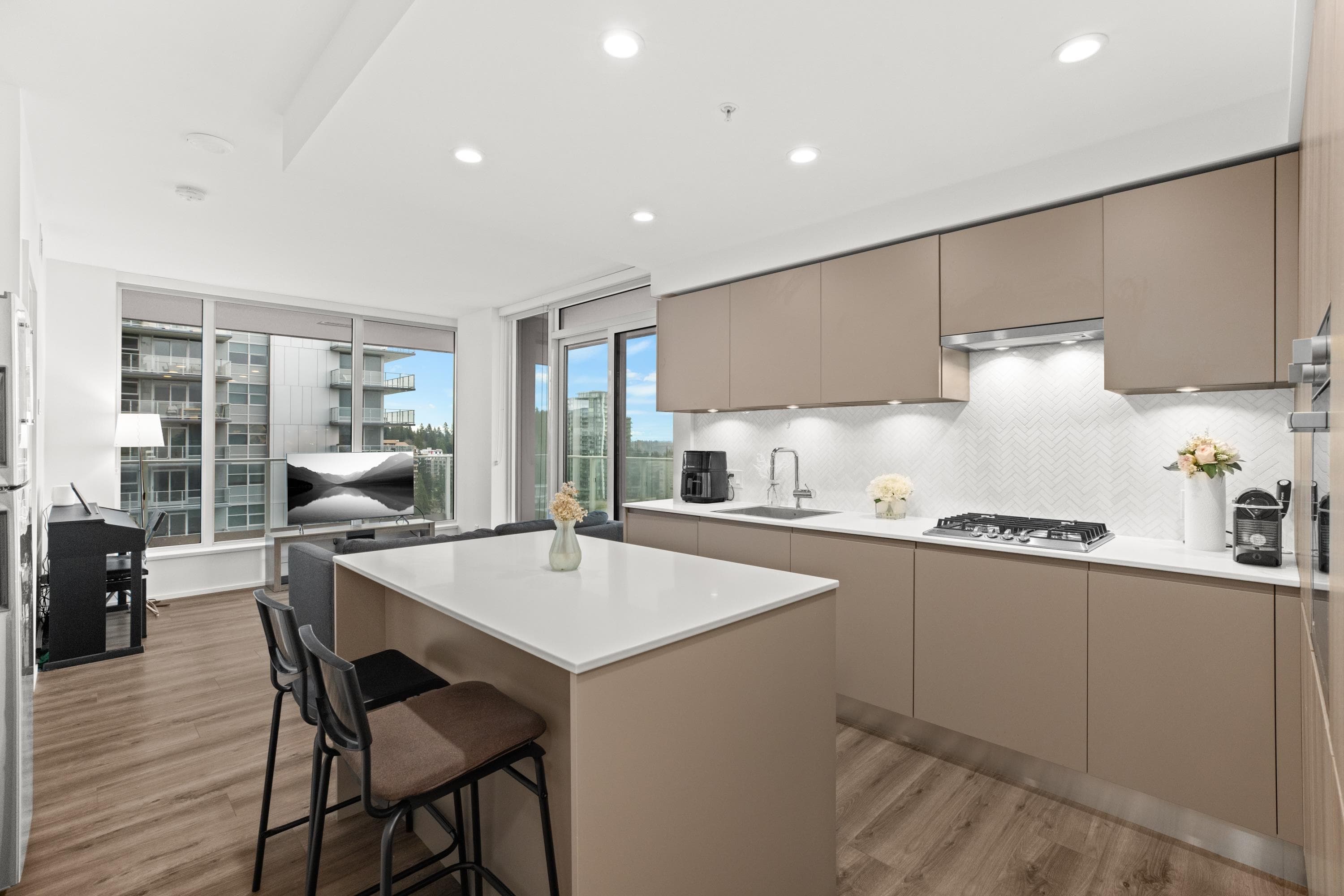 905 - 3833 Evergreen Place, Burnaby