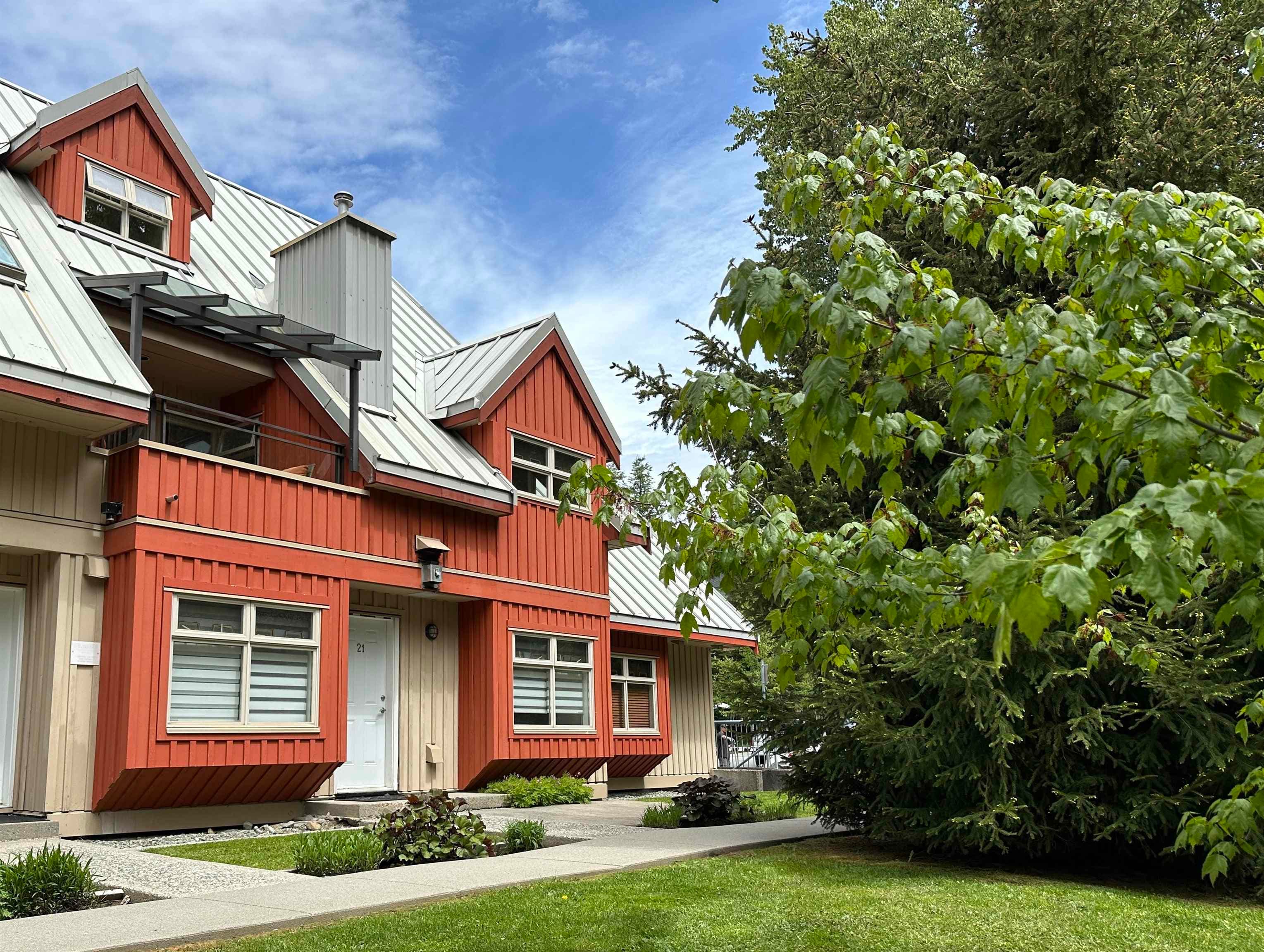 21 - 2050 Lake Placid Road, Whistler