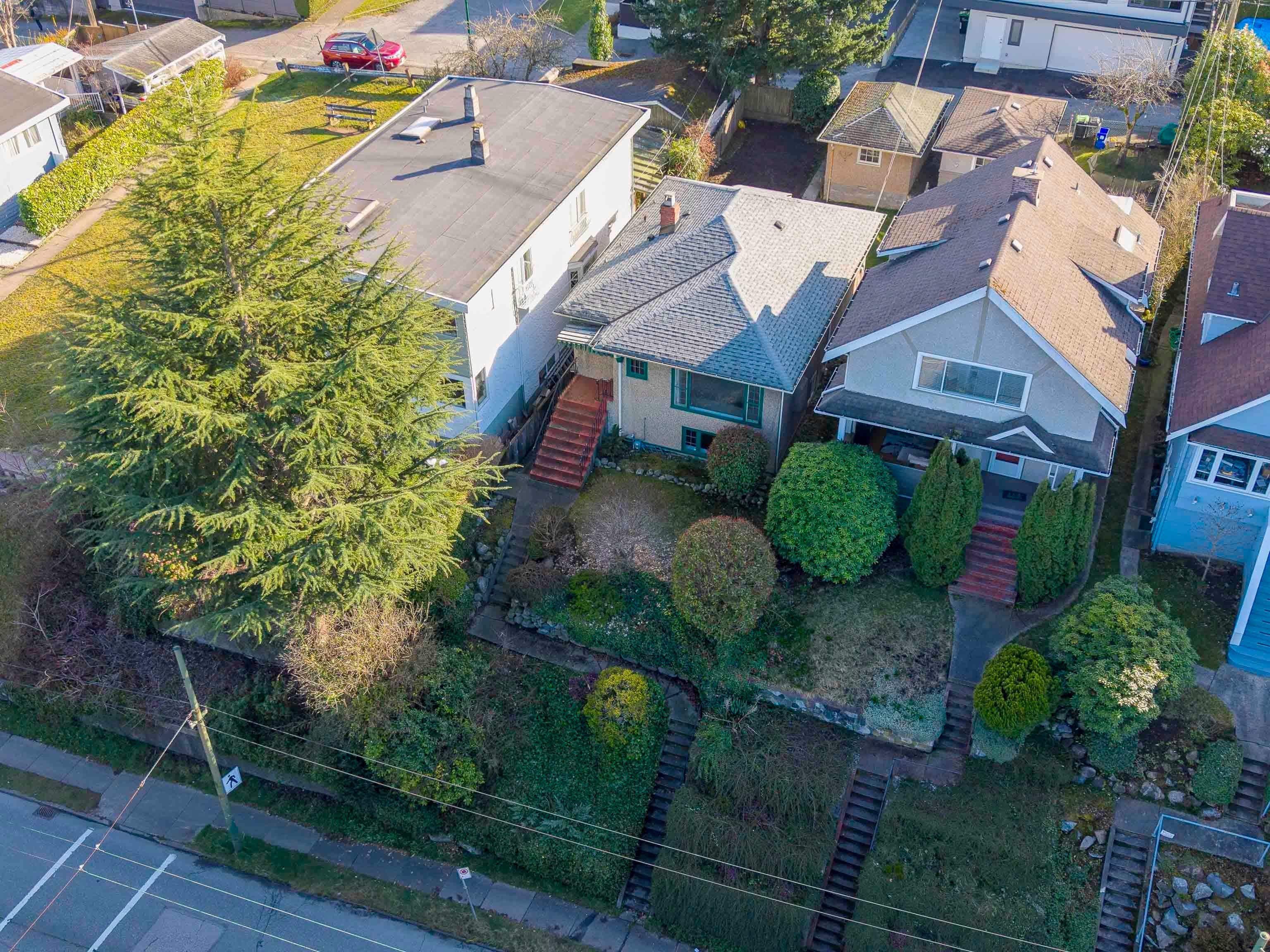 3910 W 10th Avenue, Vancouver, V6R 2G8 — photo 2