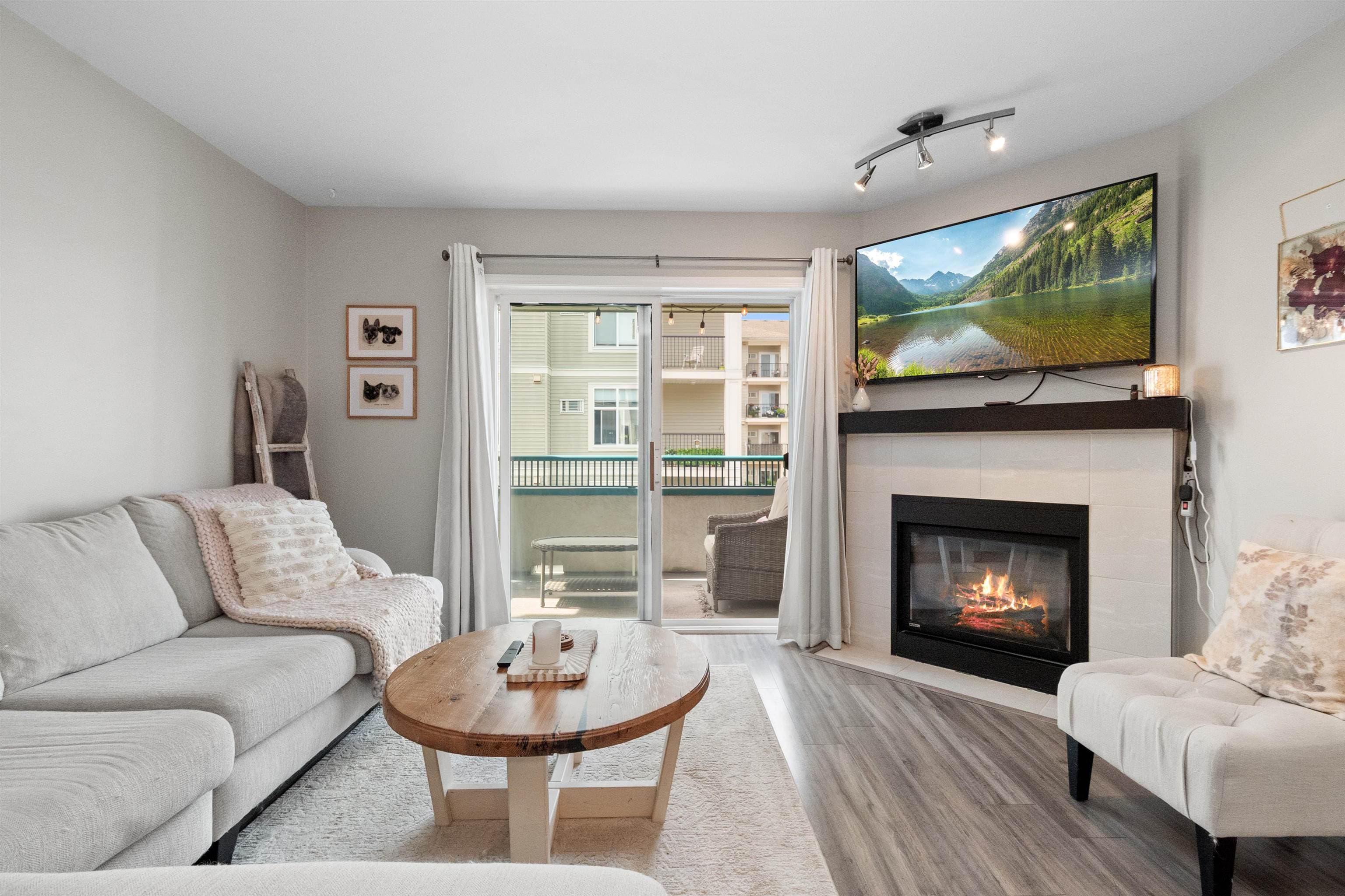 205 - 9143 Edward Street, Chilliwack