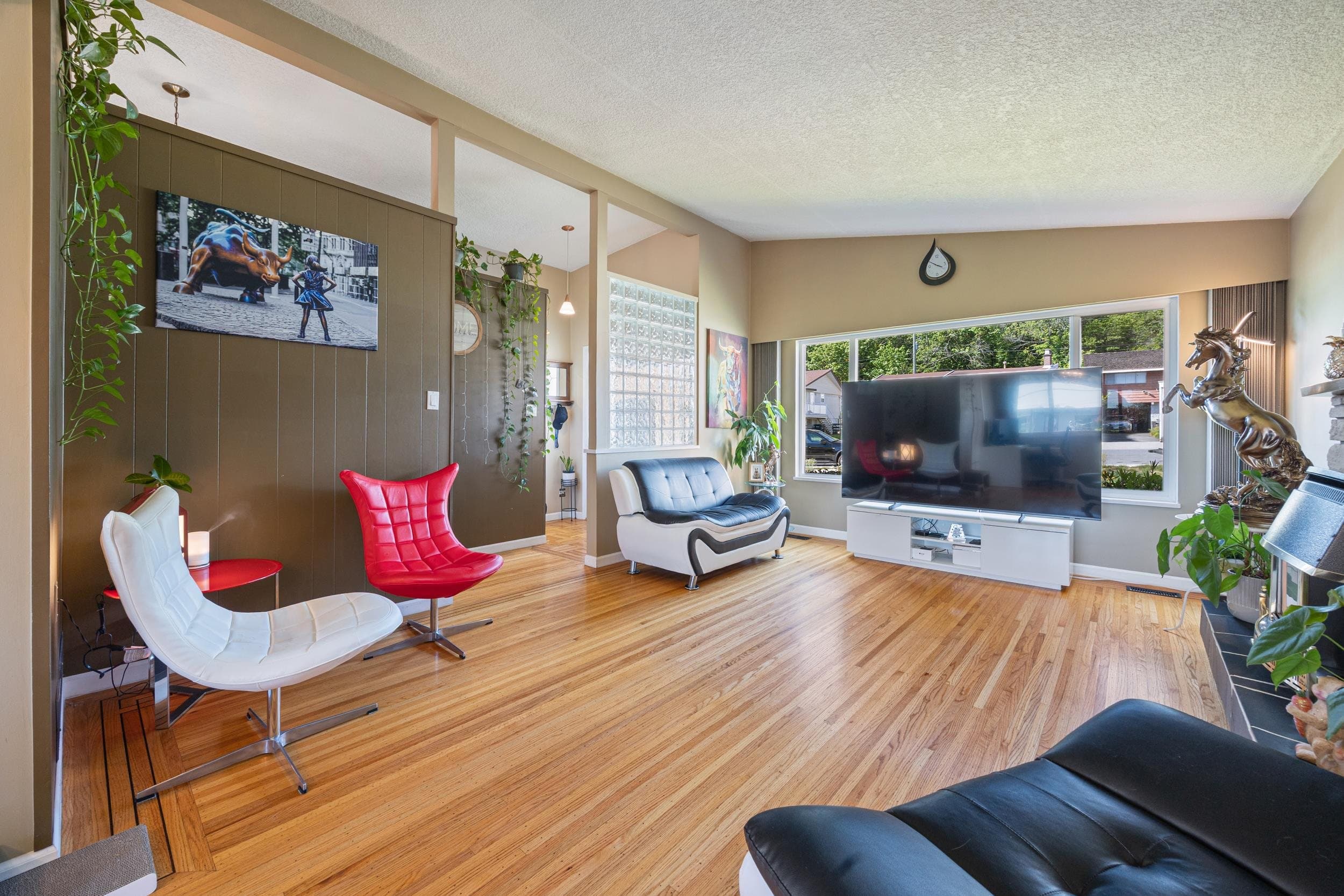 6890 Hycrest Drive, Burnaby, V5B 2X2 — photo 5