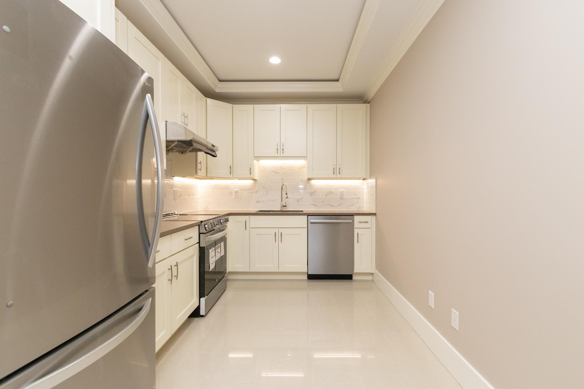 4152 Hazelwood Crescent, Burnaby, V5G 2R1 — photo 5