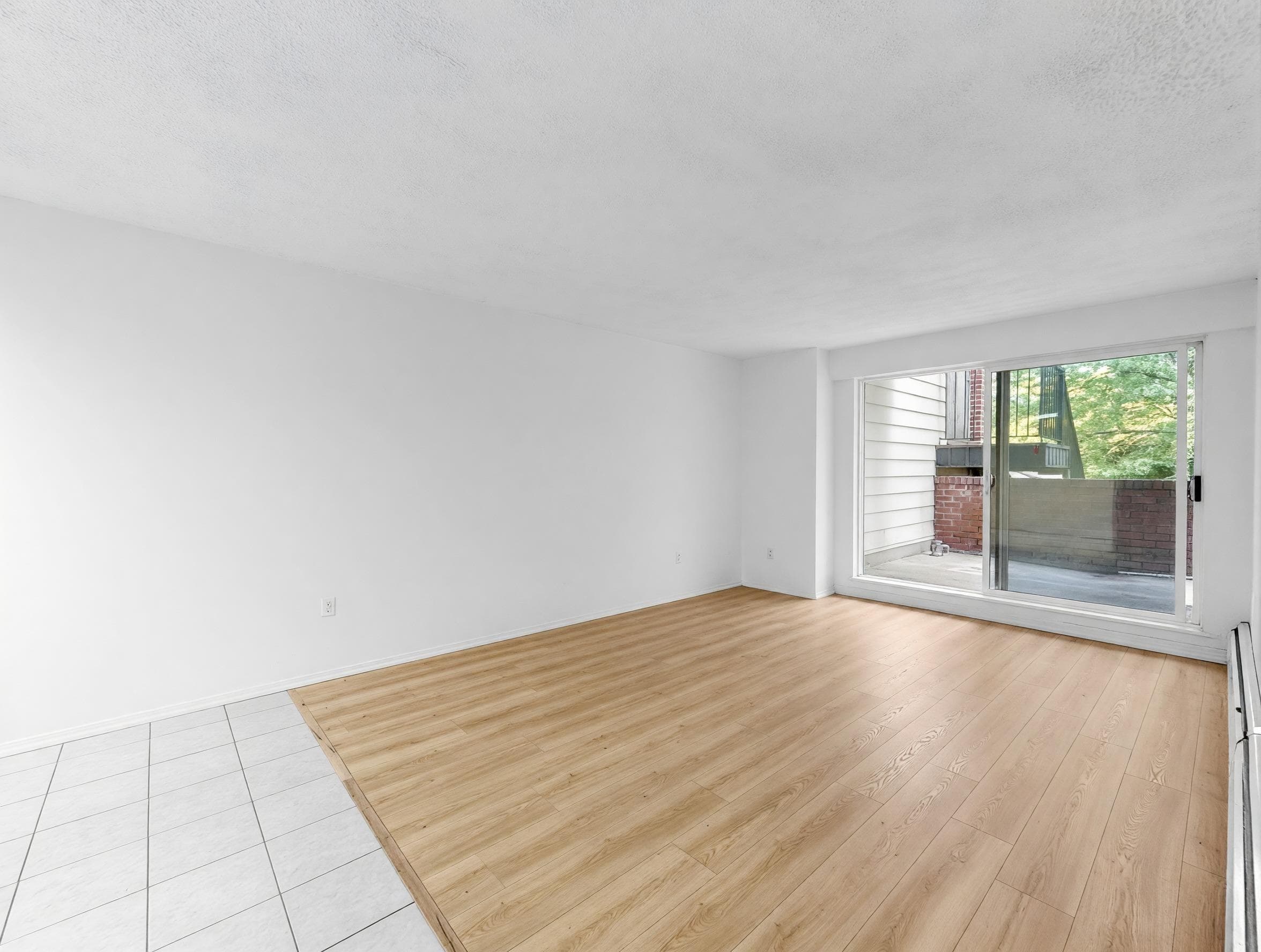 111 - 588 E 5 Avenue, Vancouver, V5T 4H6 — photo 3