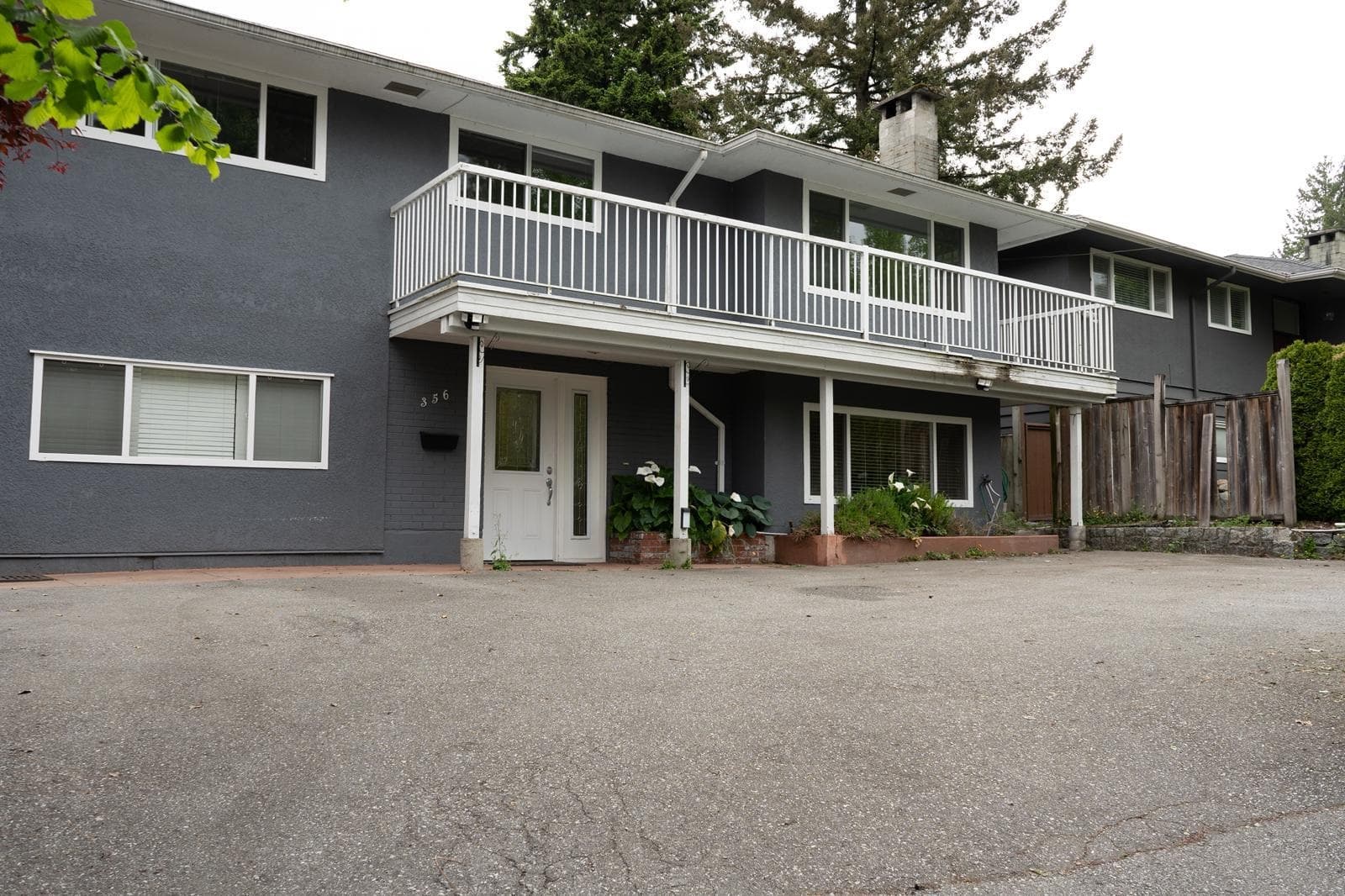 356 W Queens Road, North Vancouver — sold