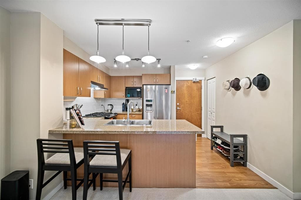 209 - 3105 Lincoln Avenue, Coquitlam, V3B 0E1 — photo 3