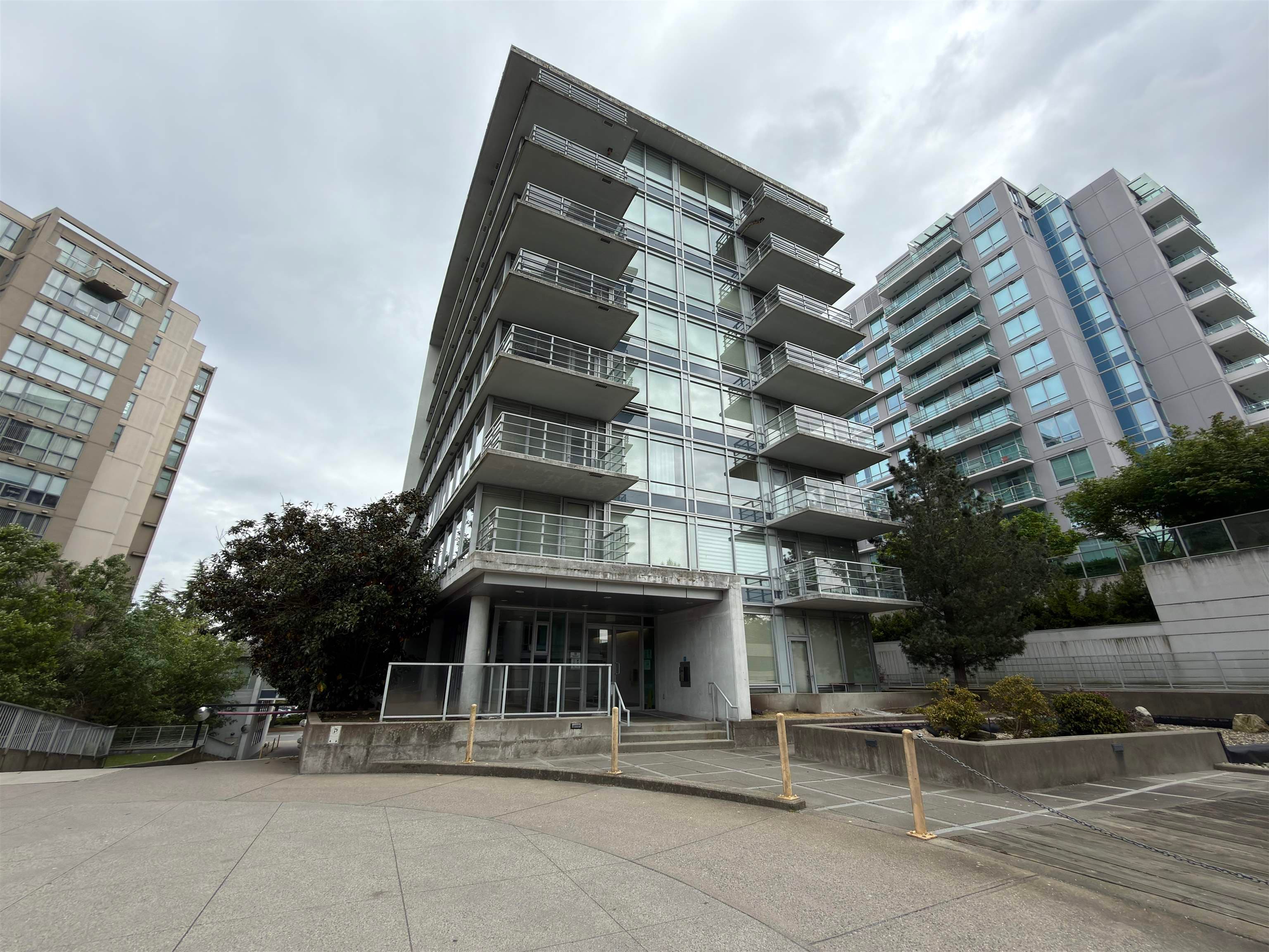 808 - 8280 Lansdowne Road, Richmond
