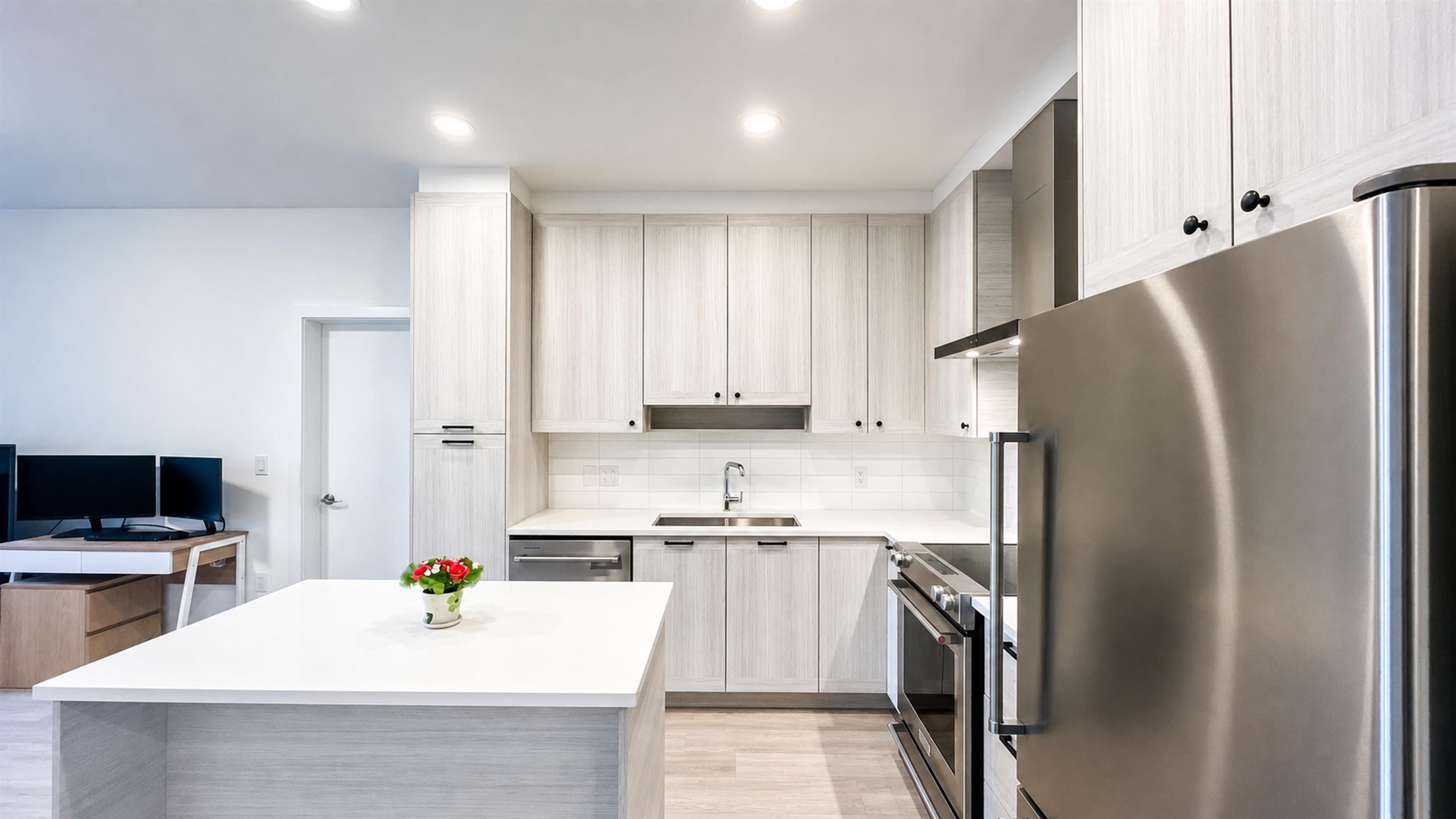 102 - 7133 14th Avenue, Burnaby