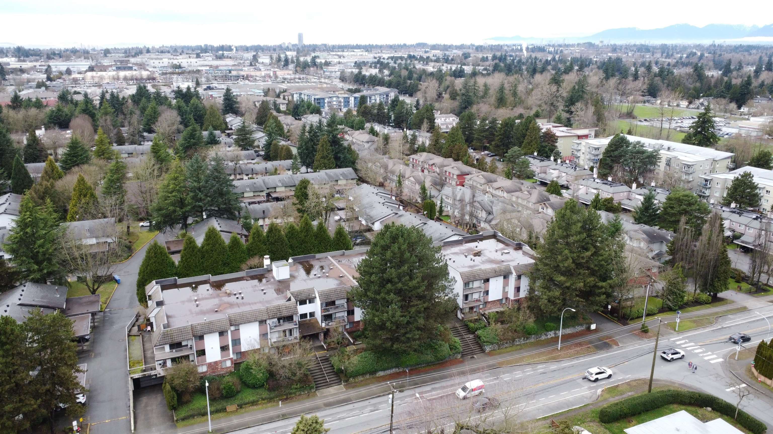 202 - 7473 140 Street, Surrey