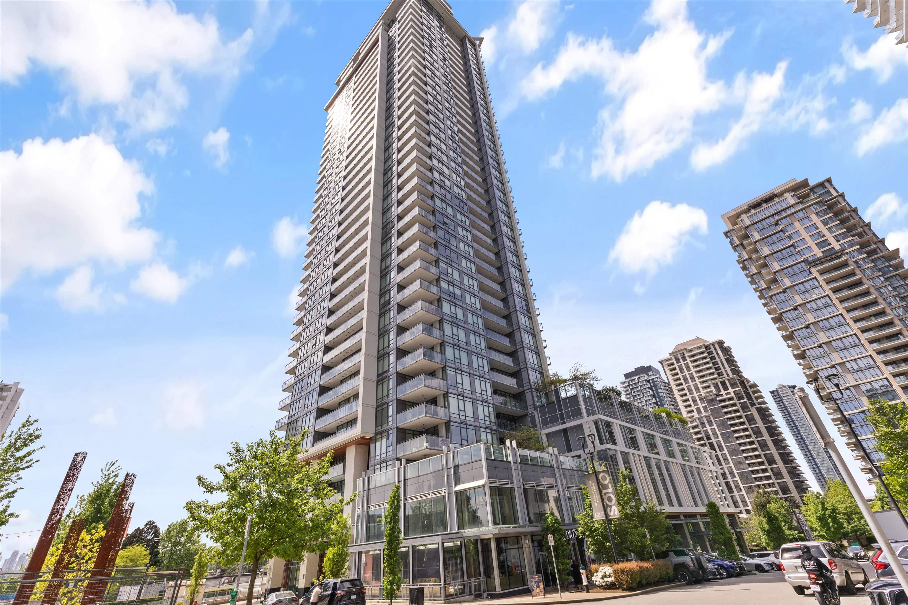 607 - 2085 Skyline Court, Burnaby