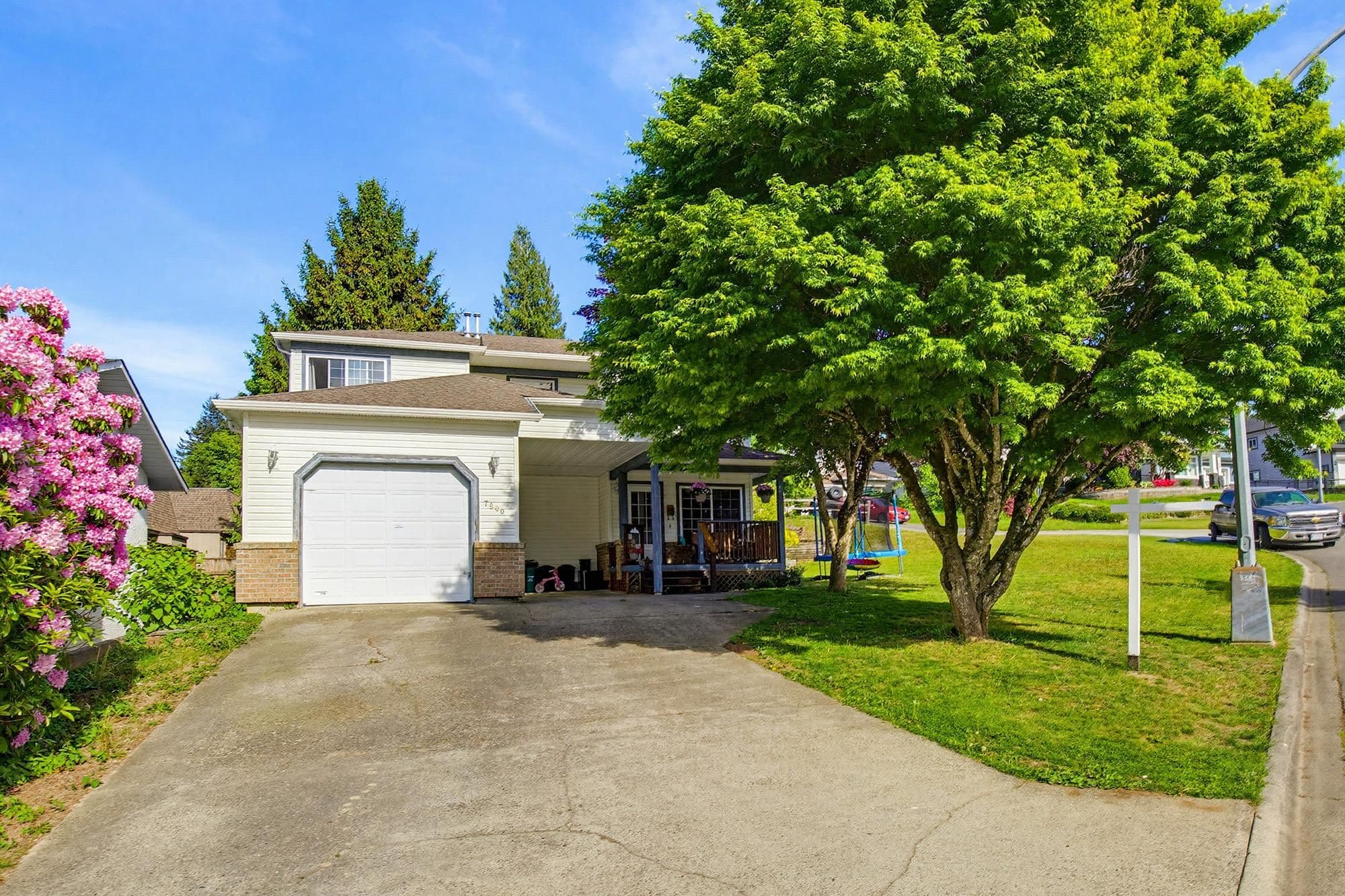 7800 Deerfield Street, Mission