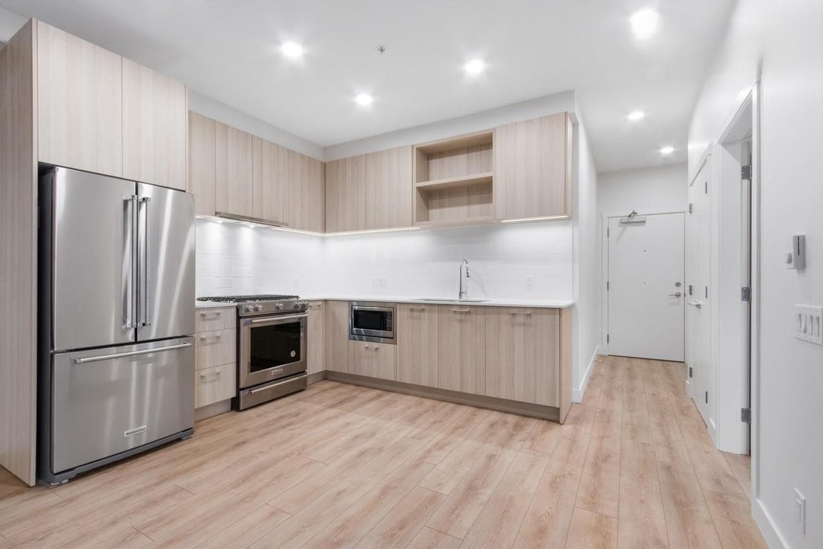 501 - 721 Anskar Court, Coquitlam, V3J 0L4 — photo 3