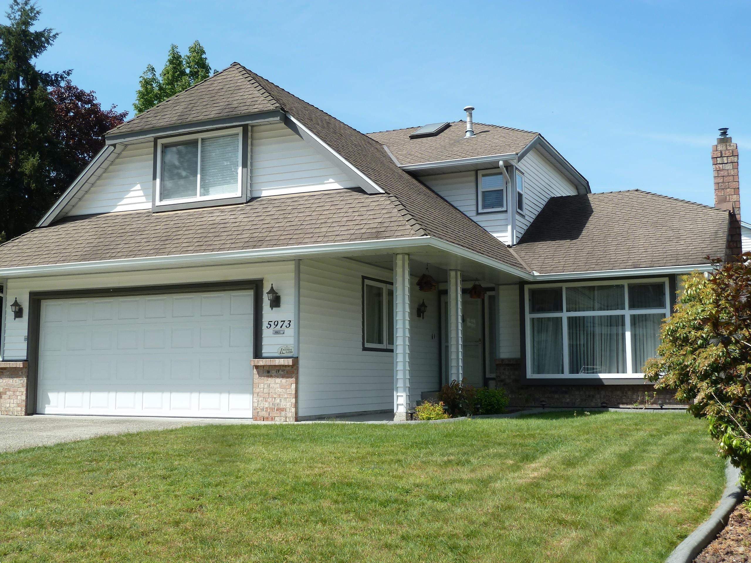 5973 135 Street, Surrey — sold