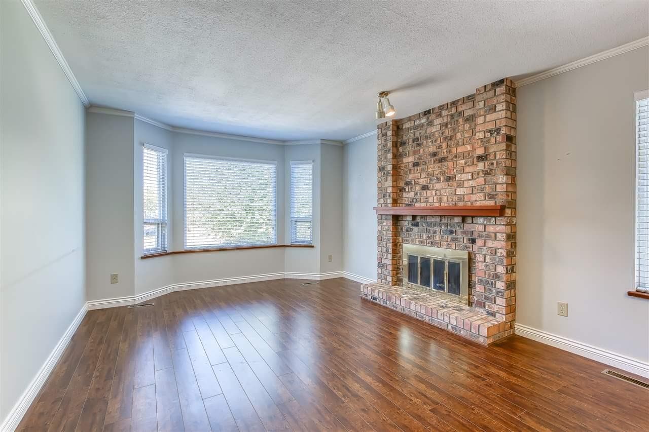 13095 65a Avenue, Surrey, V3W 8P7 — photo 2