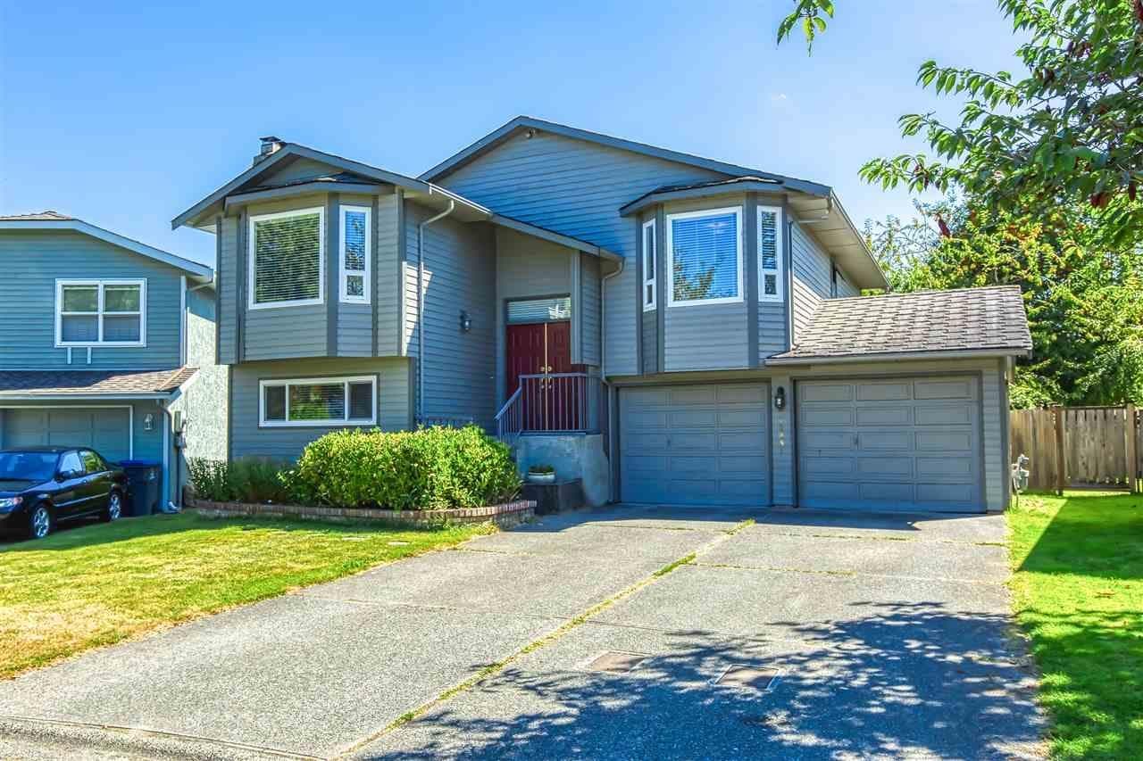 13095 65a Avenue, Surrey, V3W 8P7 — photo 1