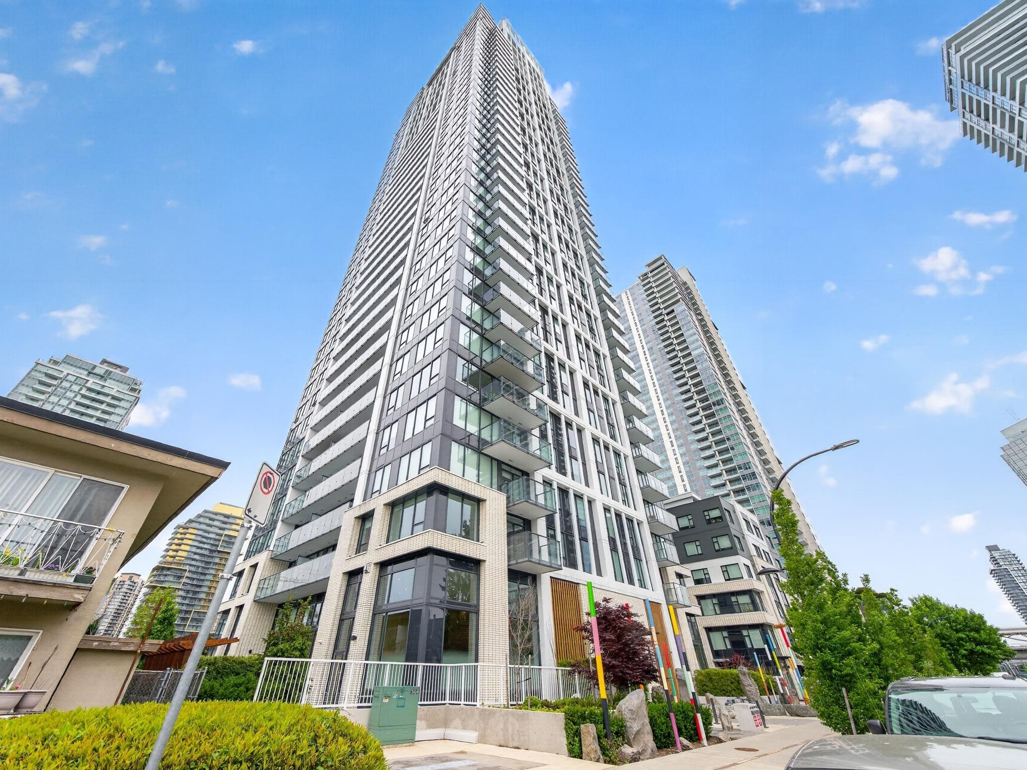 2202 - 6537 Telford Avenue, Burnaby, V5H 0K9 — photo 1