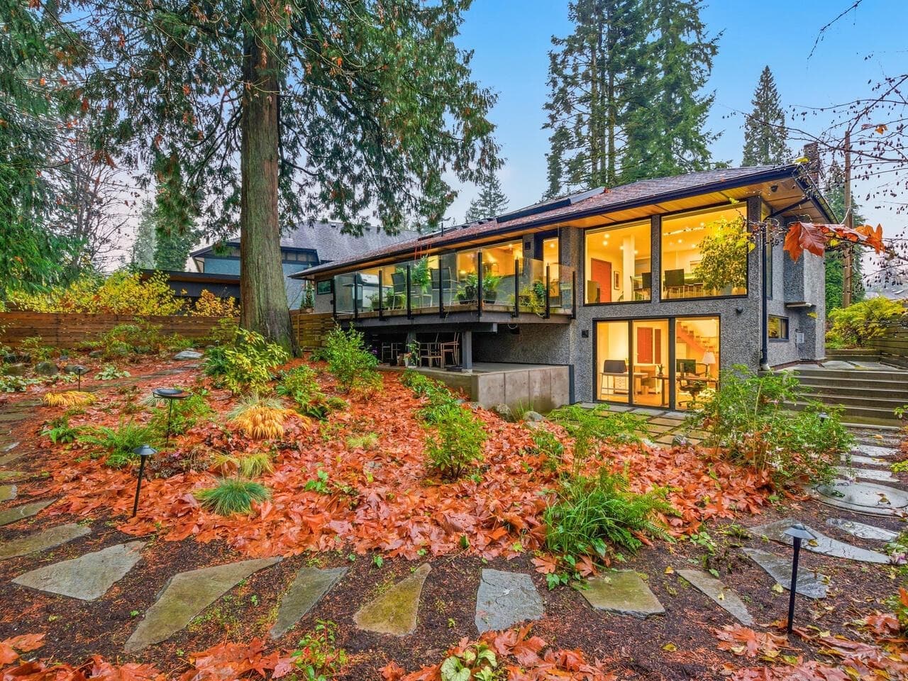 1381 Chine Crescent, Coquitlam, V3J 5X3 — photo 2