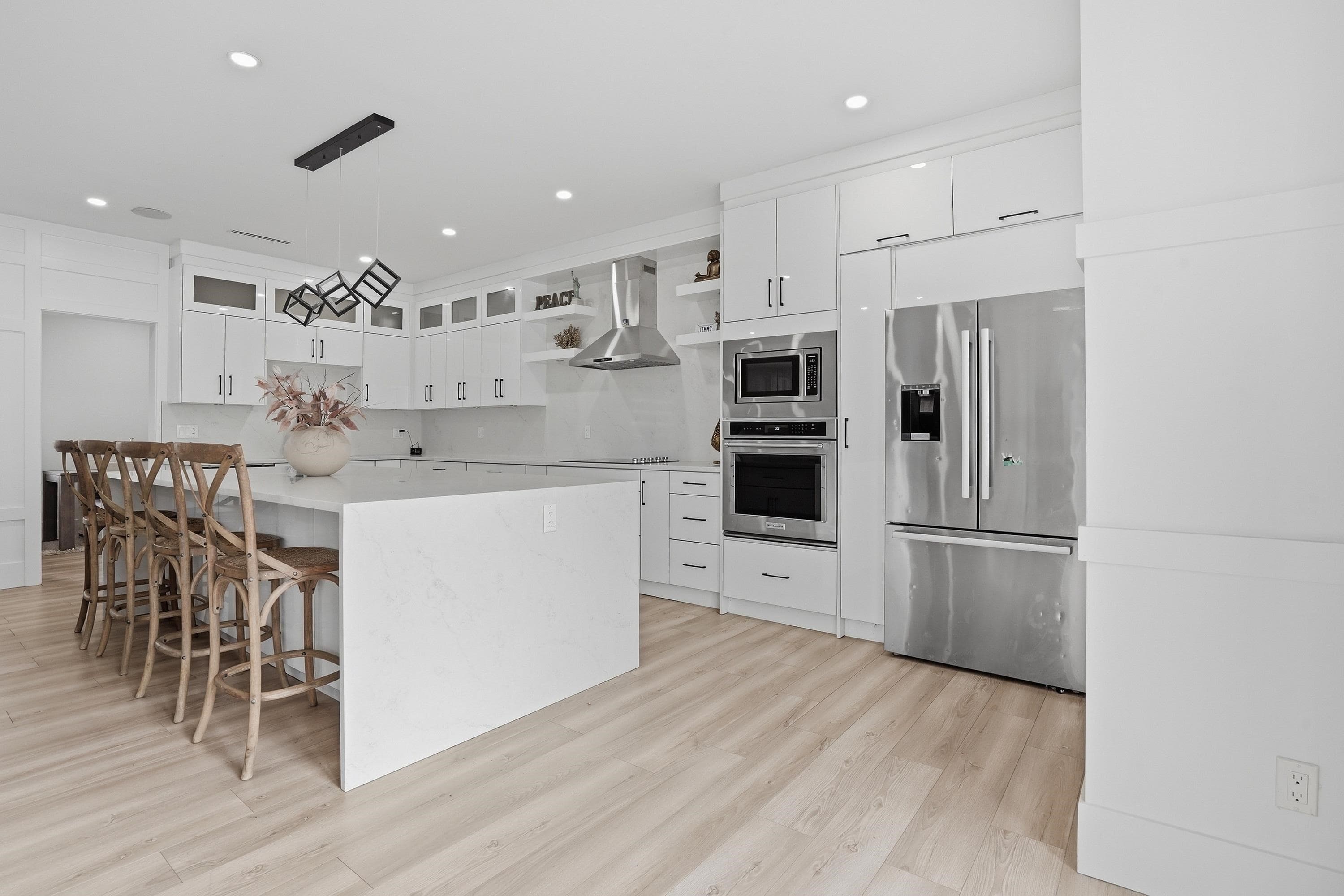 13034 63a Avenue, Surrey, V3X 2E5 — photo 2