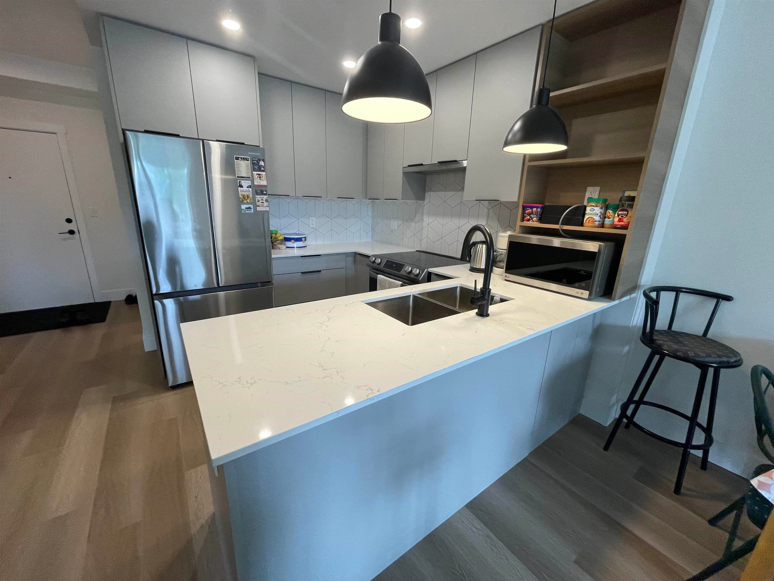 210 - 10778 138 Street, Surrey