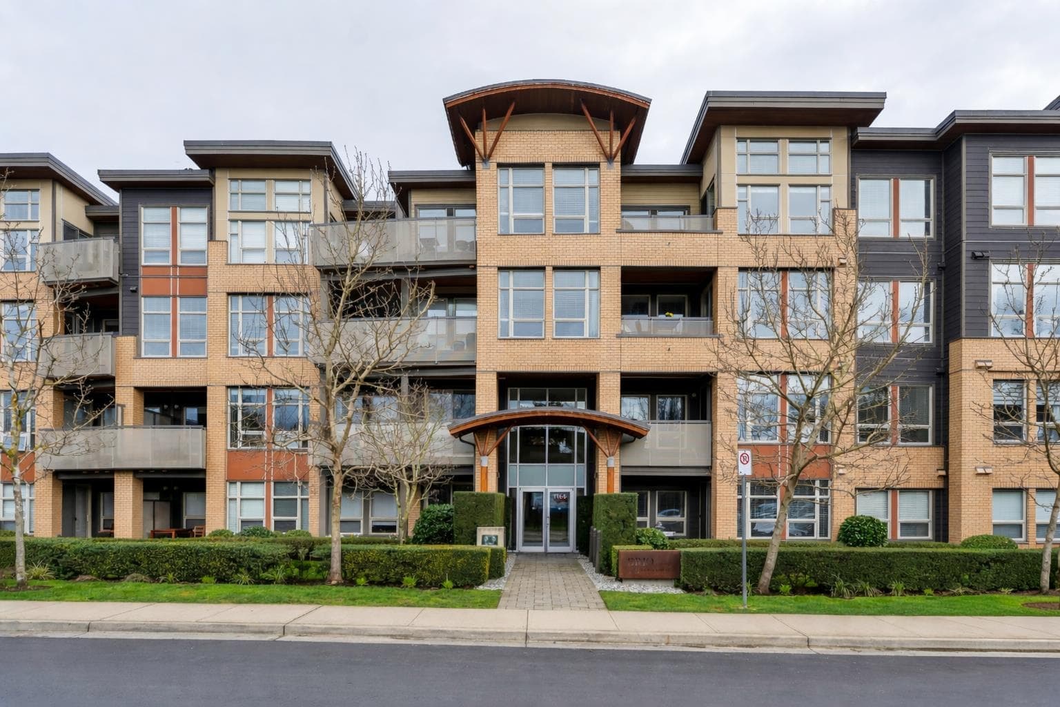 106 - 1166 54a Street, Delta