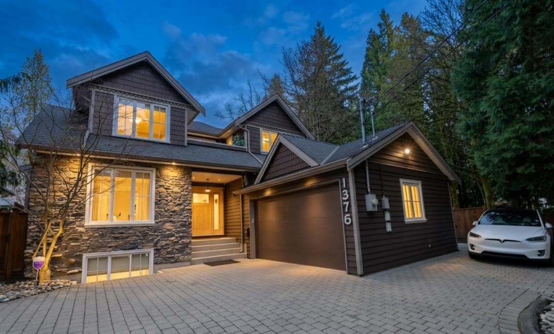 1376 Dyck Road, North Vancouver