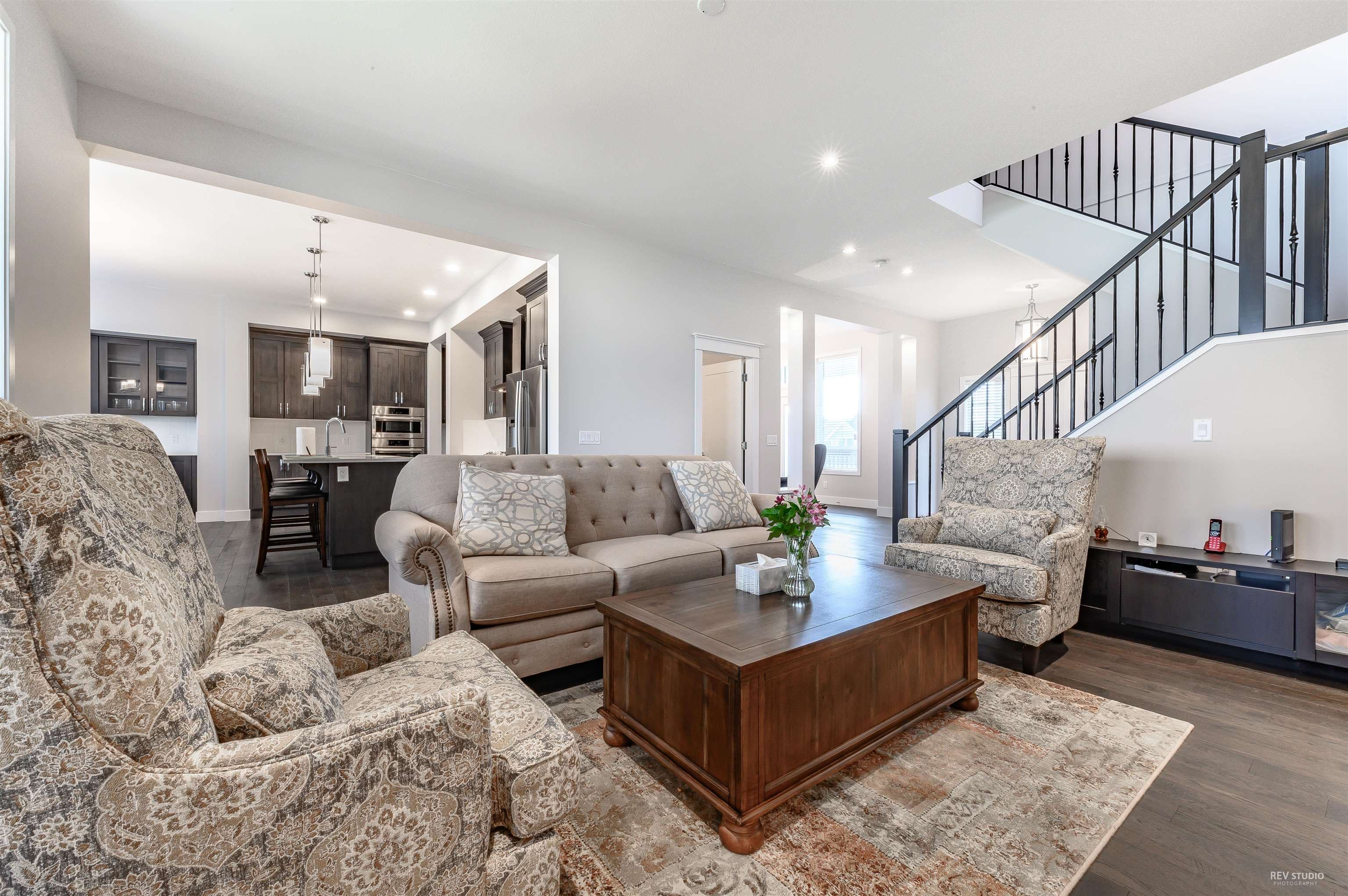 3565 Sheffield Avenue, Coquitlam, V3E 0M4 — photo 2