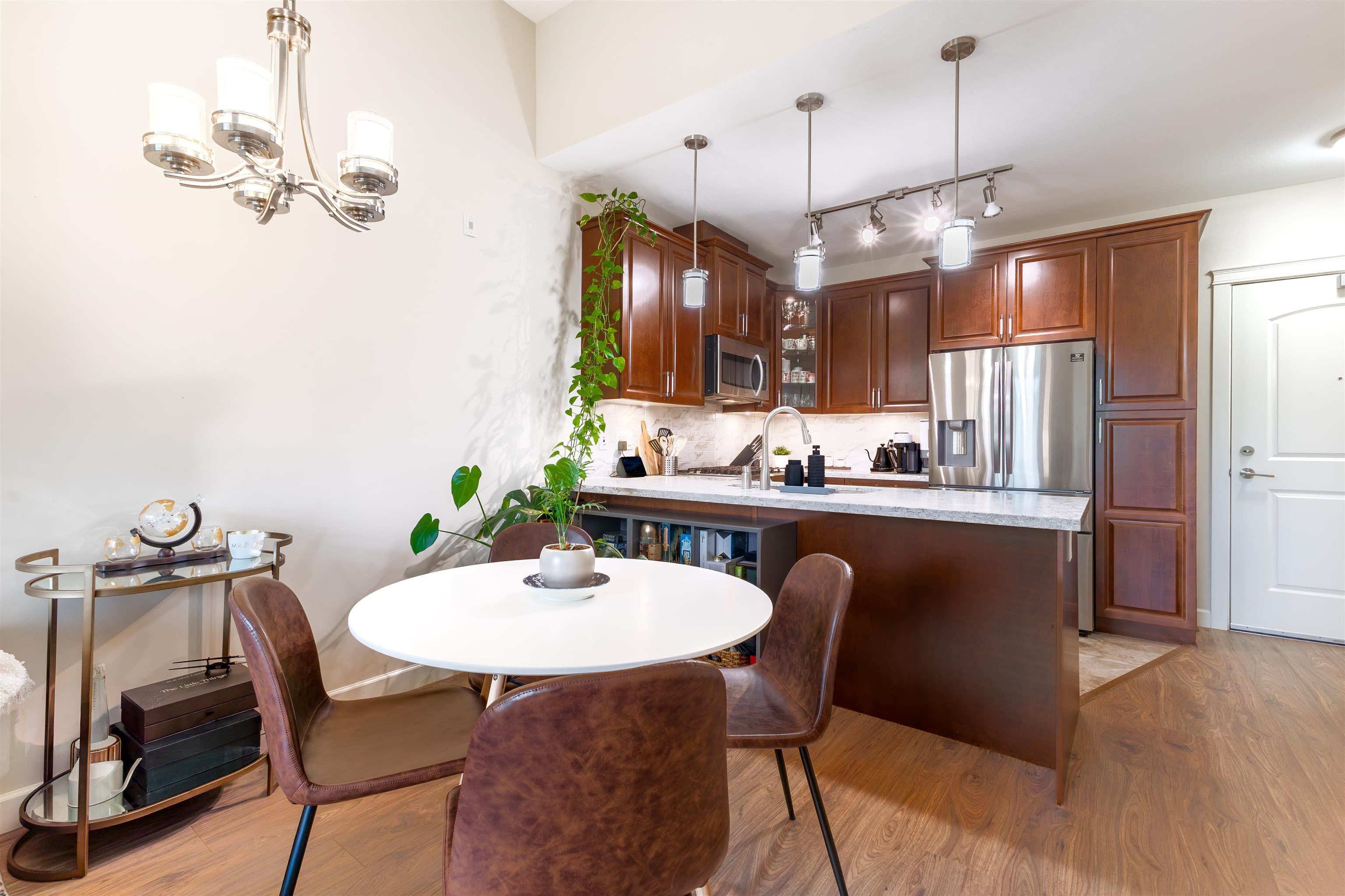 511 - 14588 Mcdougall Drive, Surrey