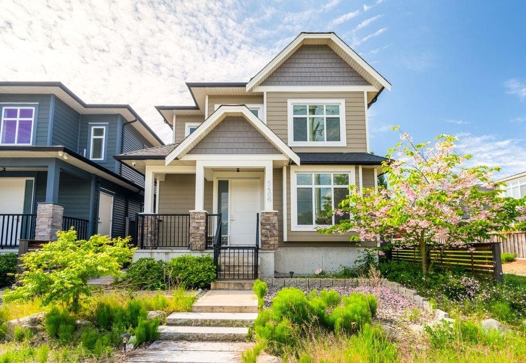 5466 Moncton Street, Richmond