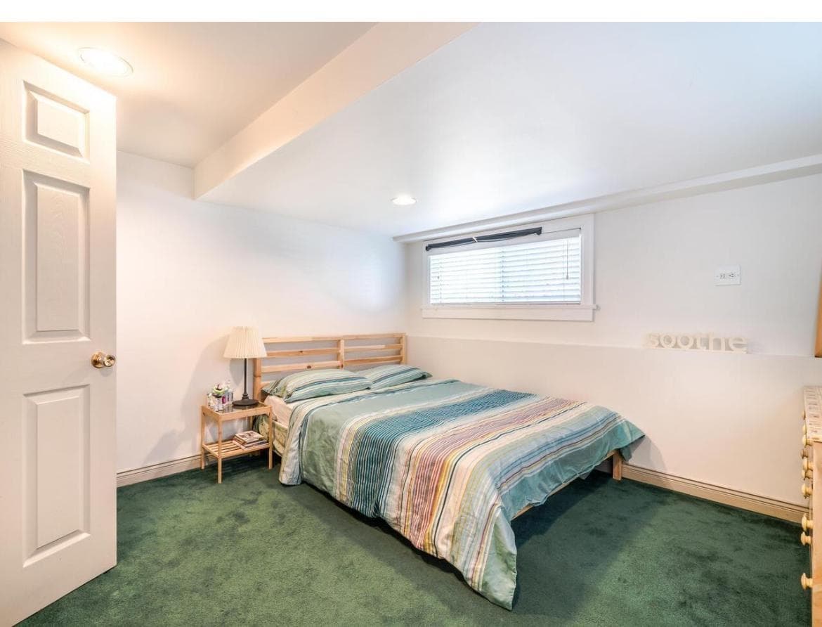 1090 Ruthina Avenue, North Vancouver, V7R 2E6 — photo 4