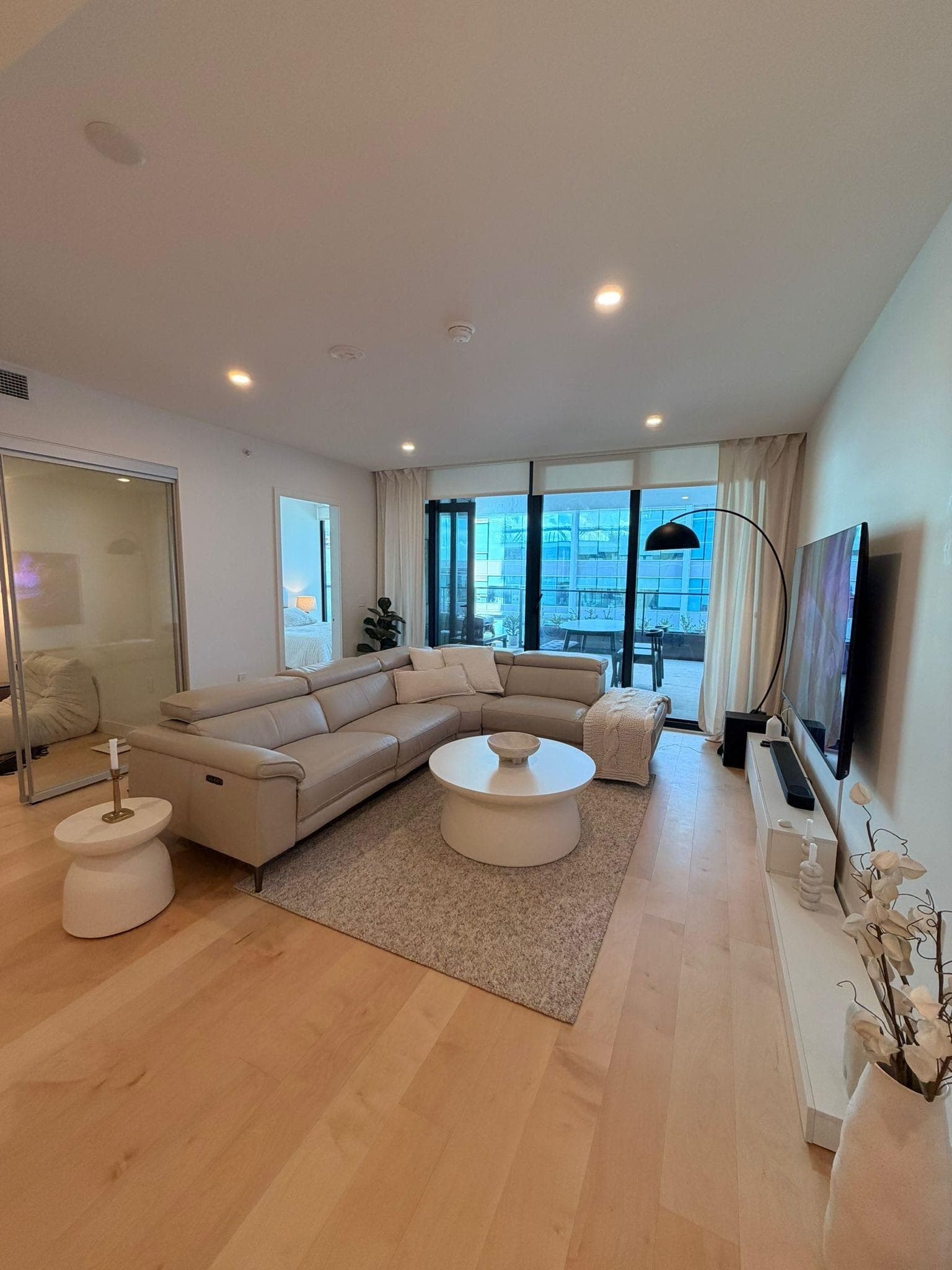 515 - 135 E 13th Street, North Vancouver