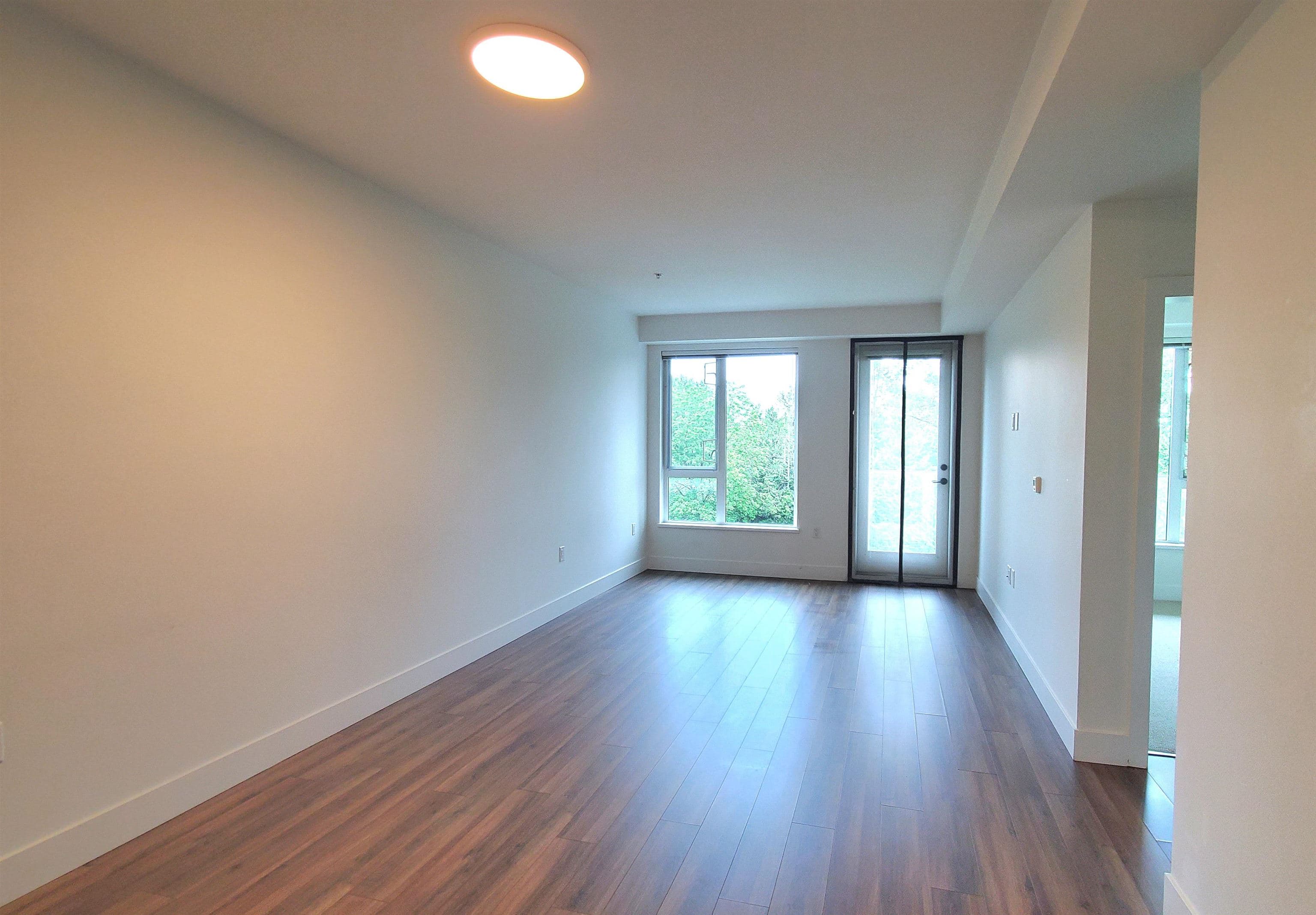 6933 Cambie Street, Vancouver, V6P 0J1 — photo 2