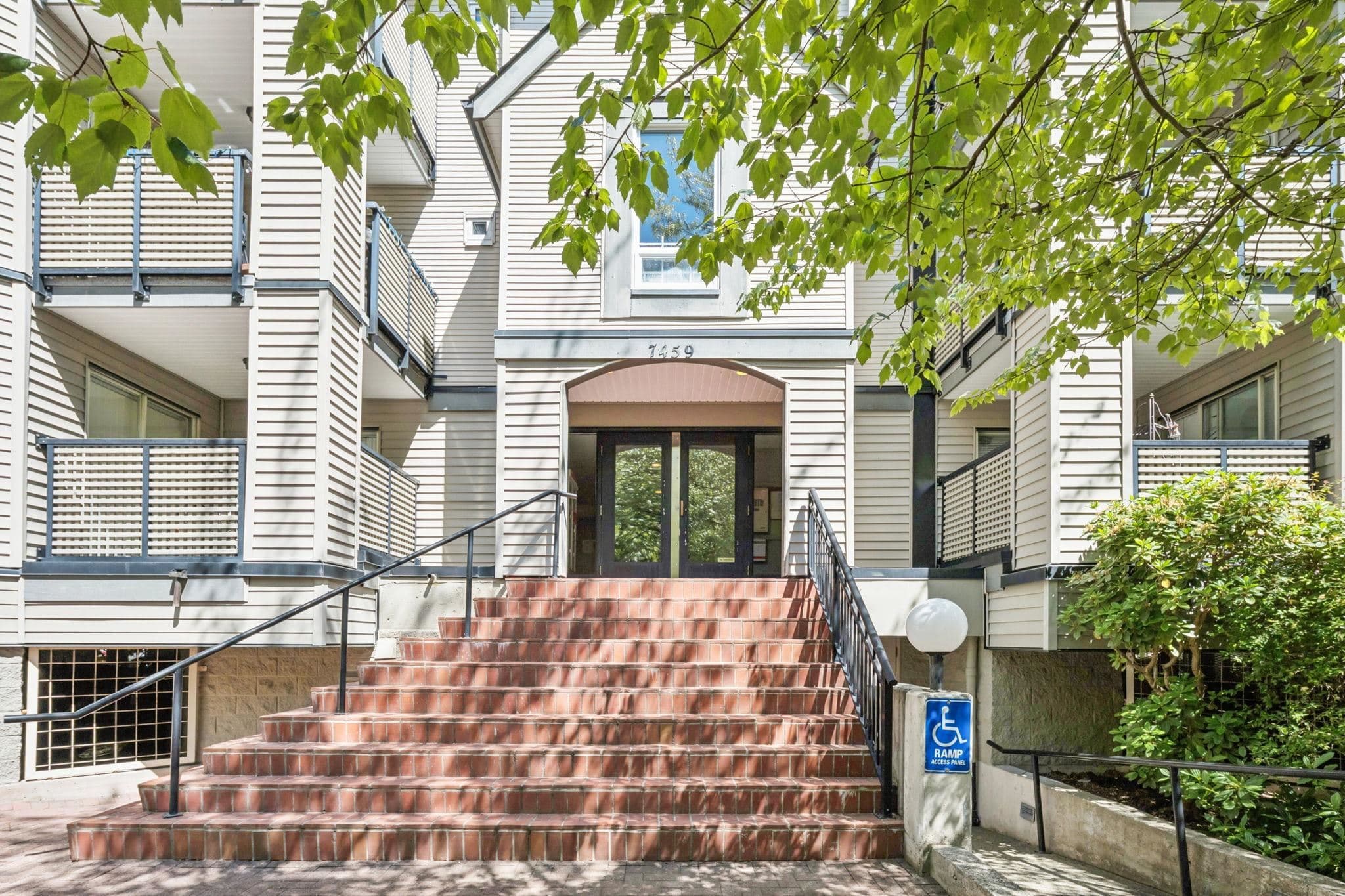 305 - 7459 Moffatt Road, Richmond